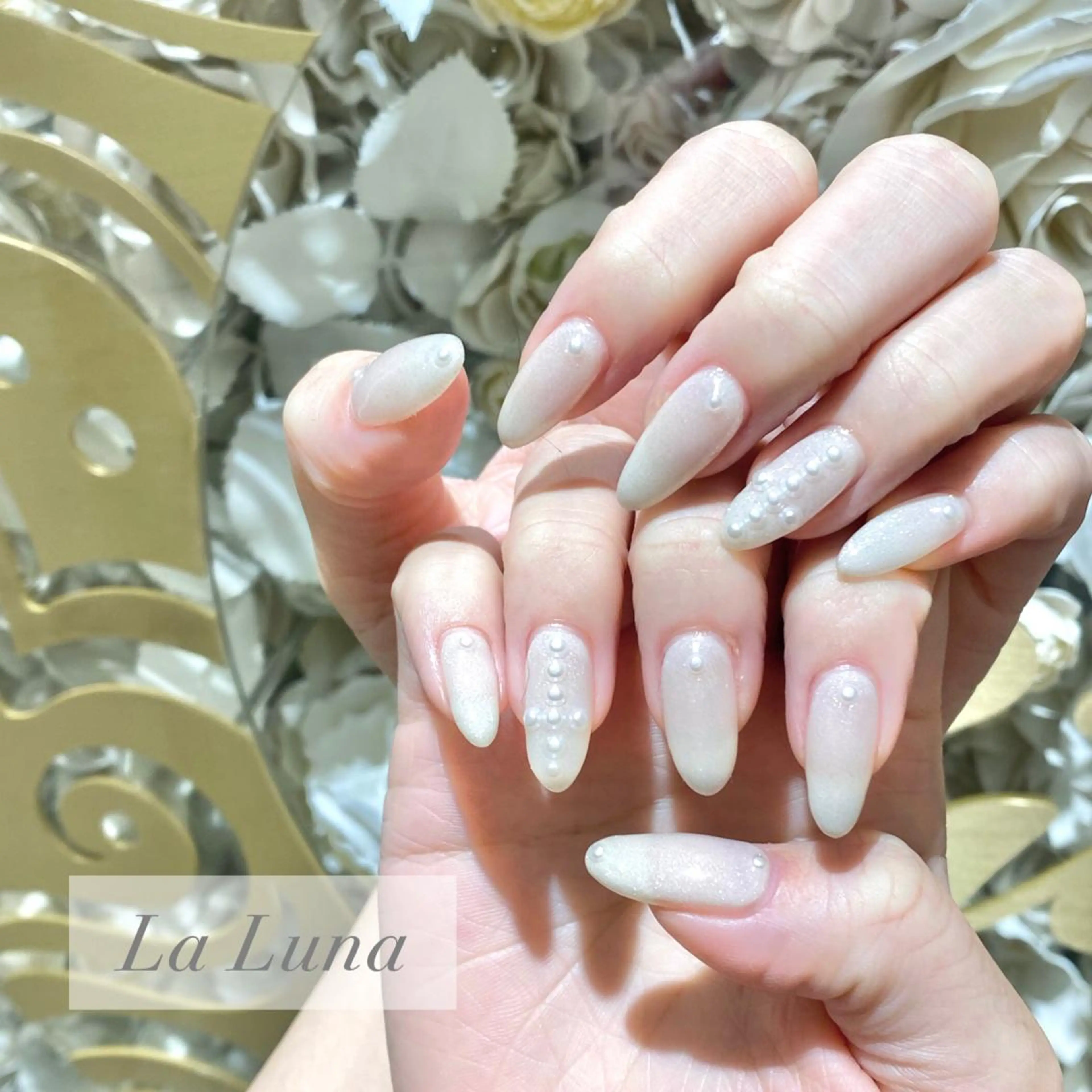 ネイル ストーンネイル ＬａＬｕｎａ🌙 Natsukiのネイルデザイン