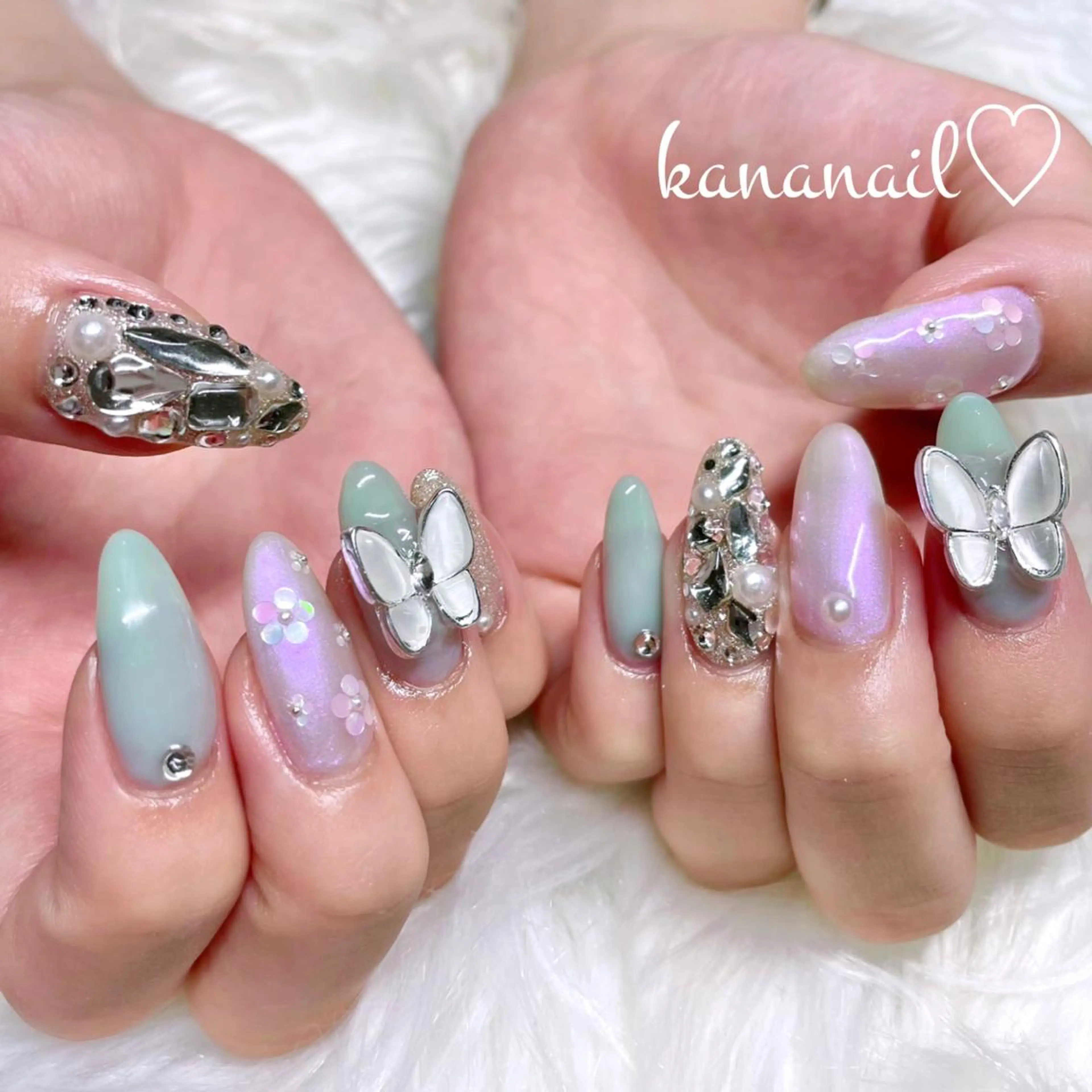 🎀ミディアムコース🎀＋スカルプ10本💅（長さ5㎜​〜​1㎝前後まで）／ジェルオフ込み／デザインの目安をご確認下さいの写真
