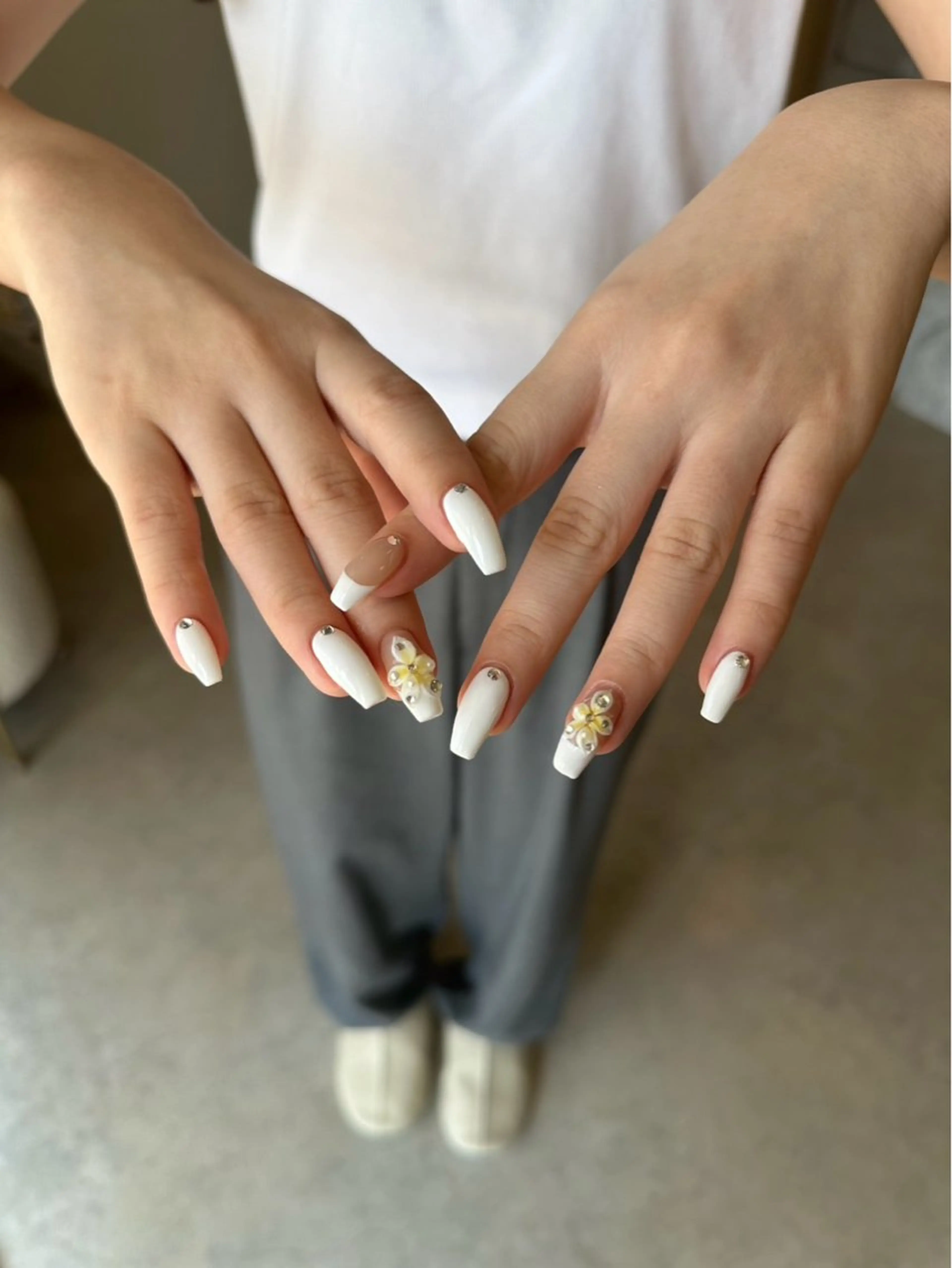 ネイル ハンドネイル nailsalon YOLOのネイルデザイン