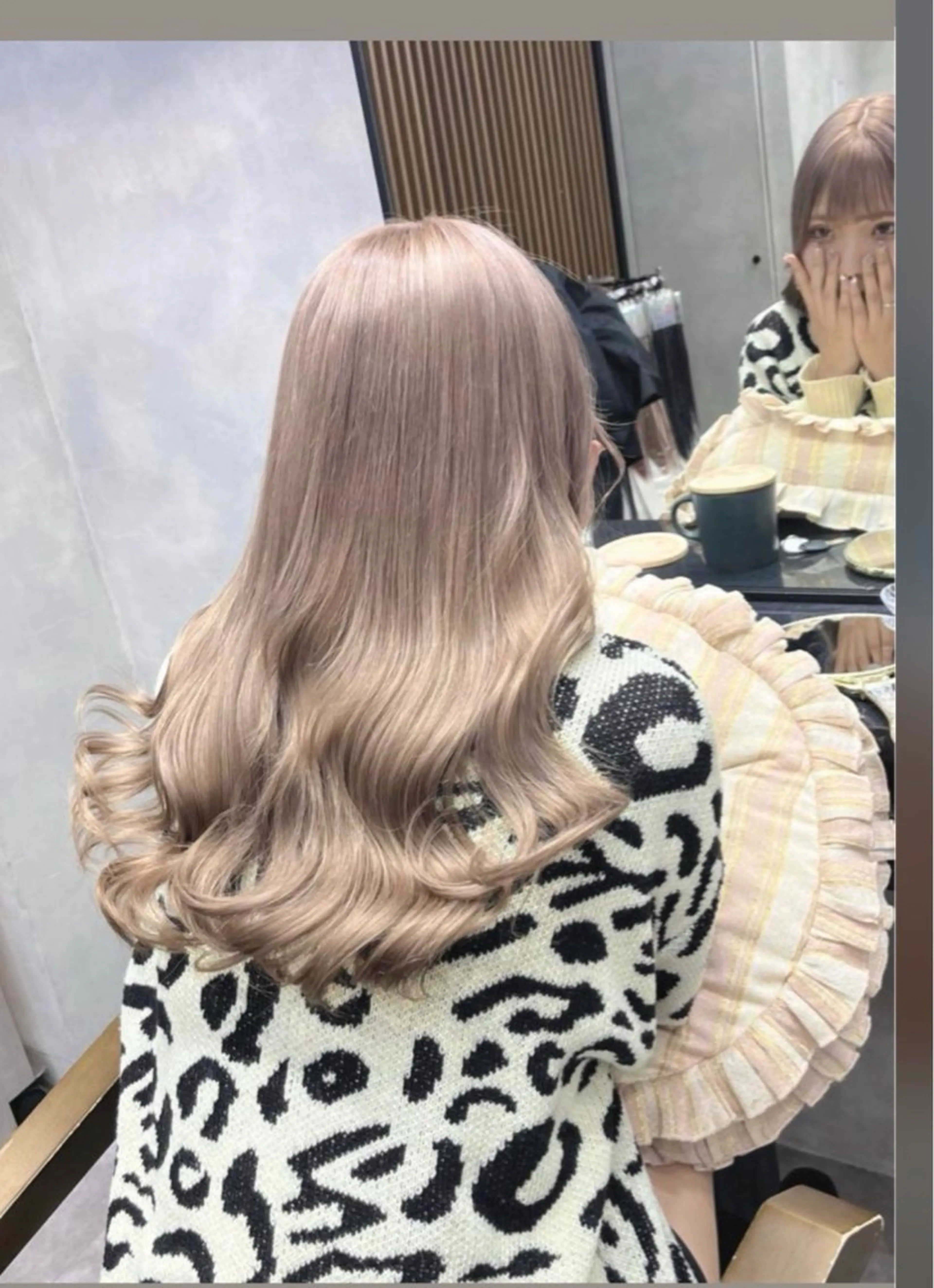 ロング ヘアカラー 濱川響太レディース カットモデルのヘアスタイル