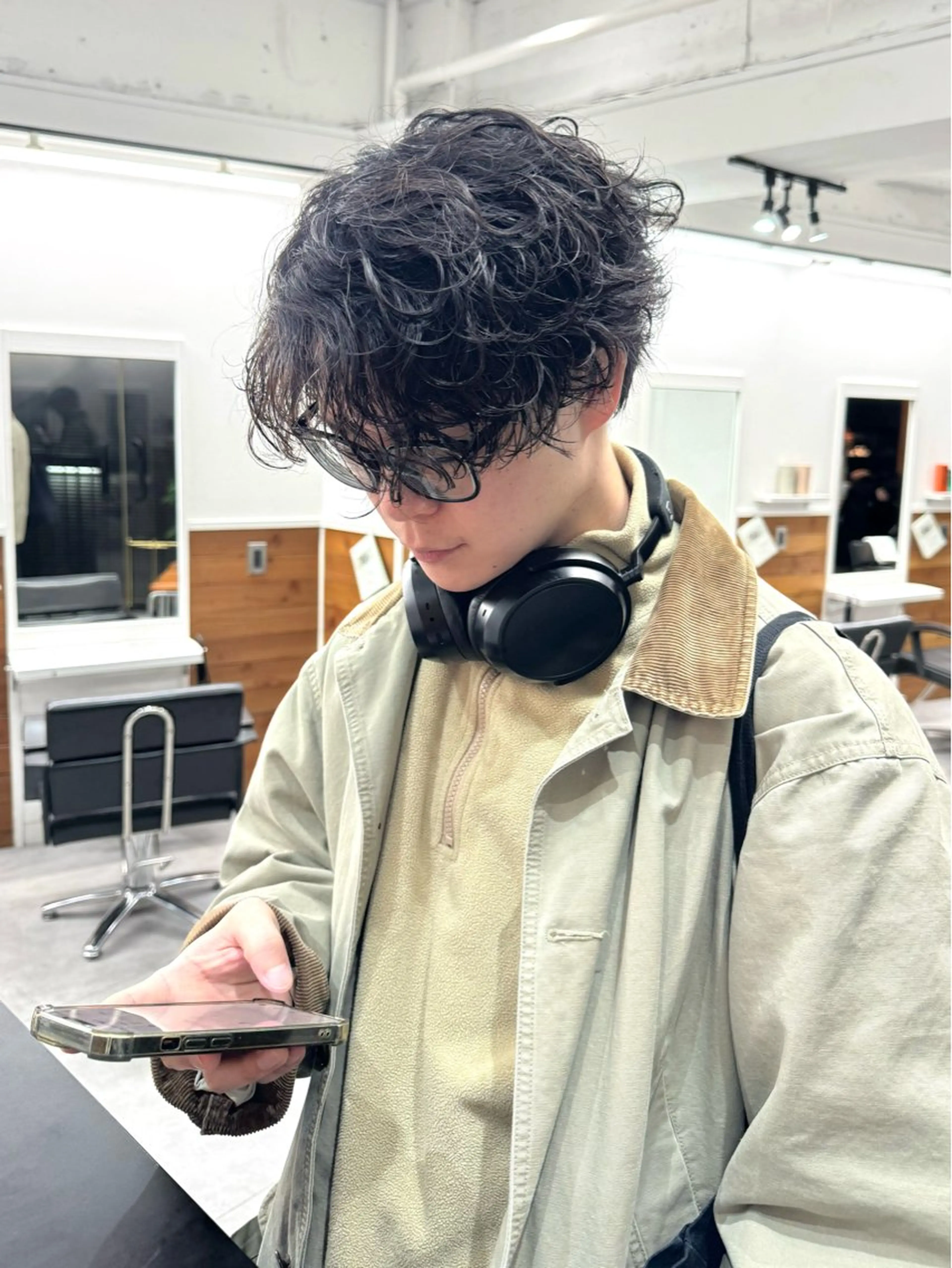 パーマ メンズ センターパート メンズパーマ カット パーマ トリートメント シャドウパーマ/ 波巻パーマYu-Kiのヘアスタイル