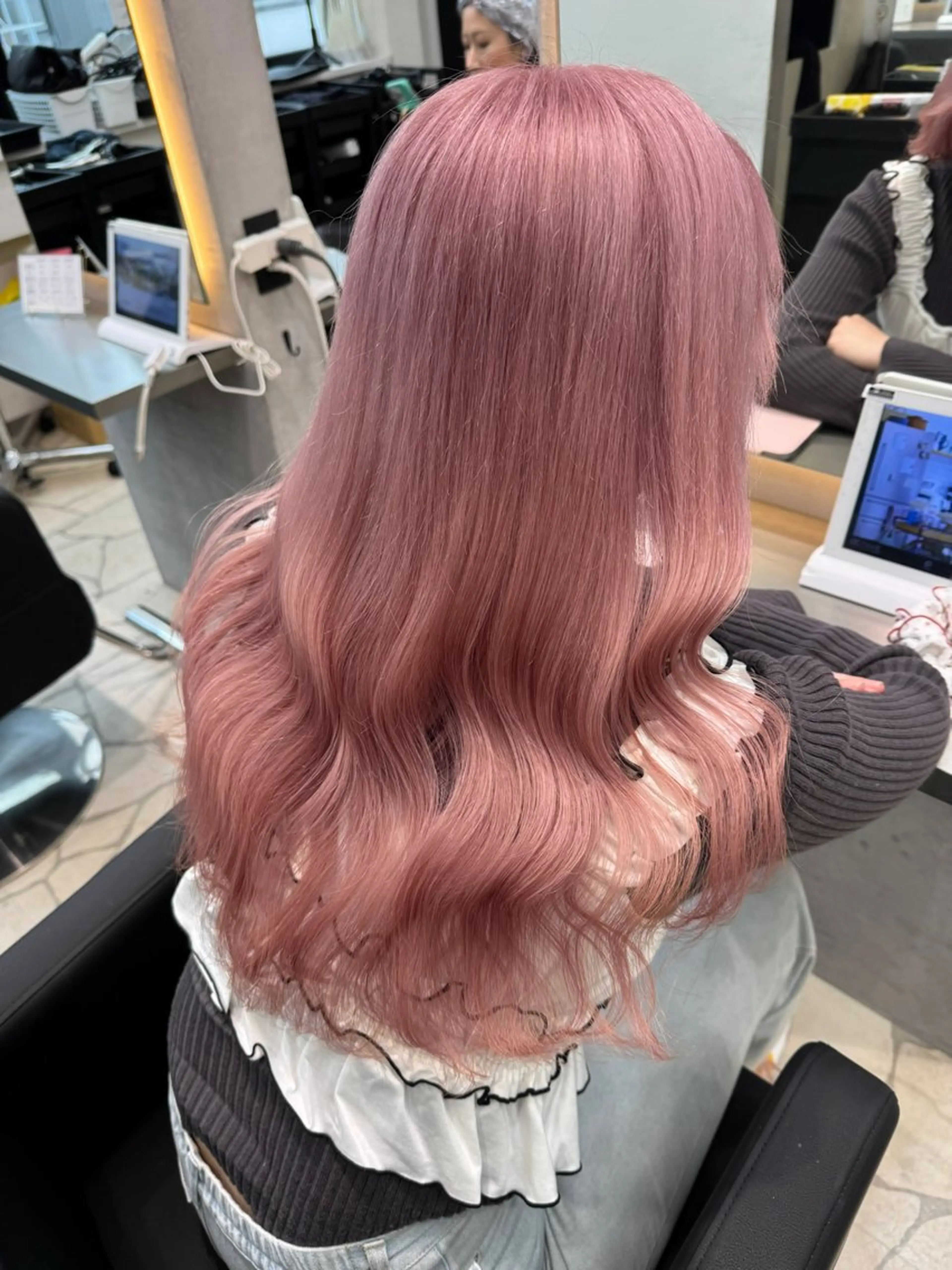 ロング カラー ブリーチ ピンクカラー ホワイトピンク カット ヘアカラー ハイトーン/エクステ /韓国ヘアKENTAのヘアスタイル