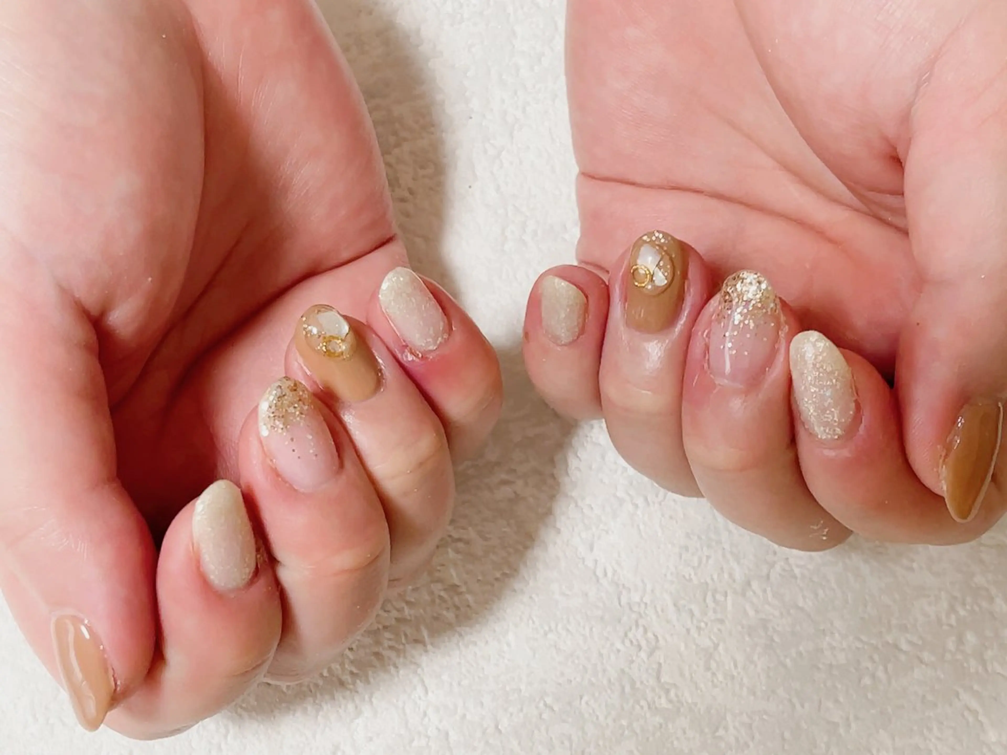 ネイル オーロラネイル フットネイル フレンチネイル ジェルネイル キラキラネイル ハンドネイル kiki nail &brow二子玉川の眉毛・アイブロウイメージ