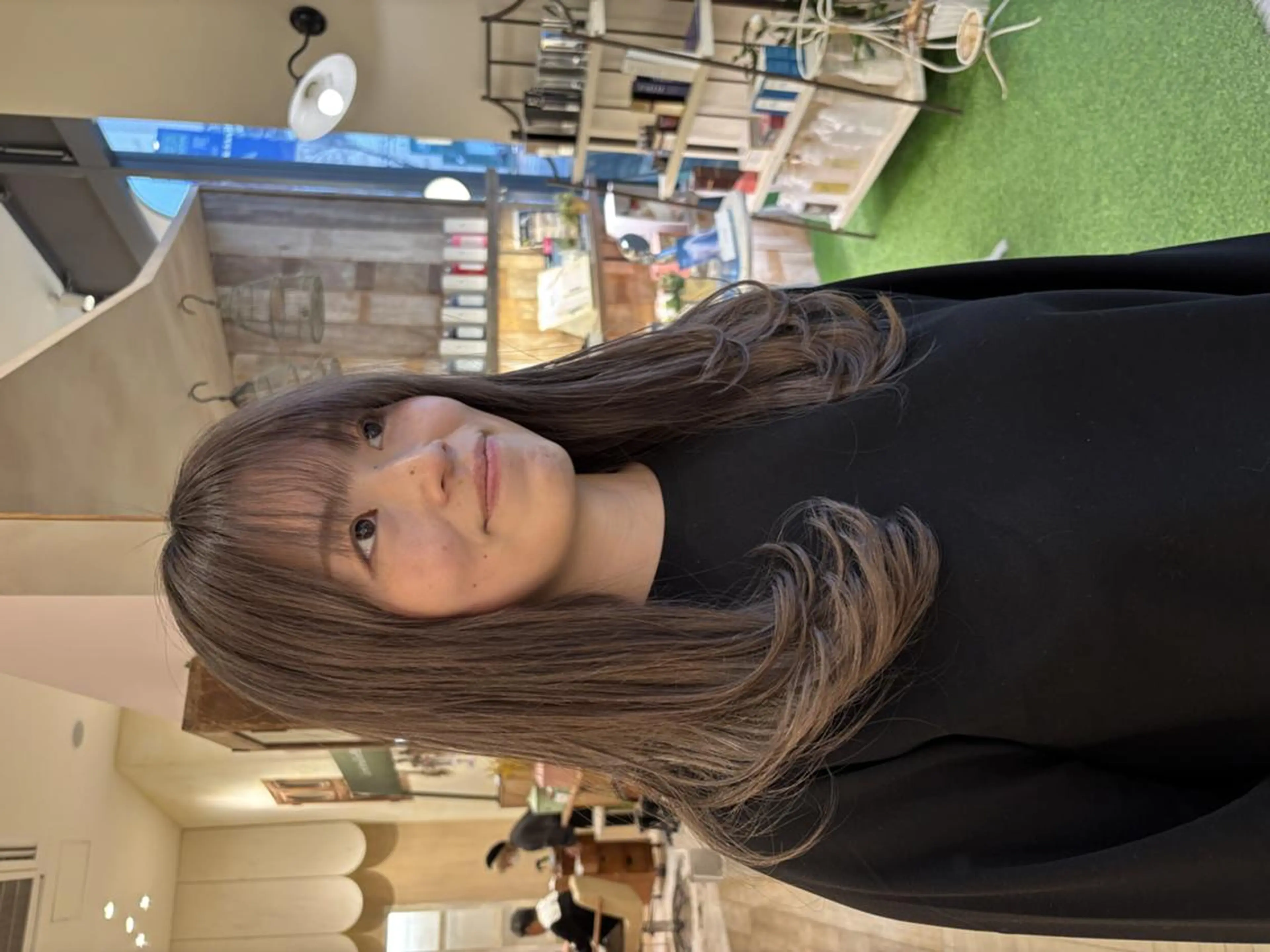 ロング ヘアカラー 艶髪白髪染め★ 野口心花のヘアスタイル