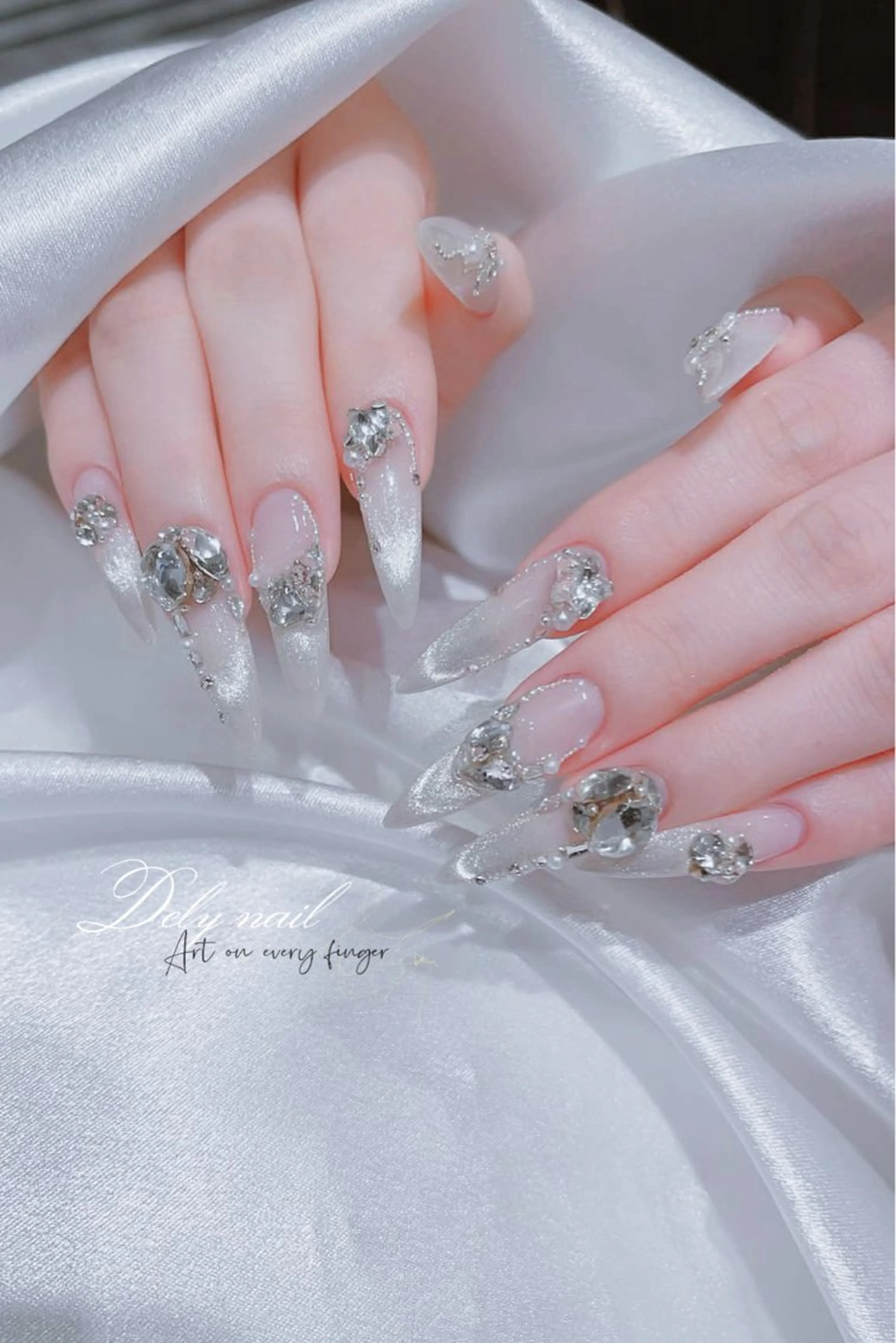 ロング ロング ハンドネイル Dely Nailのネイルデザイン