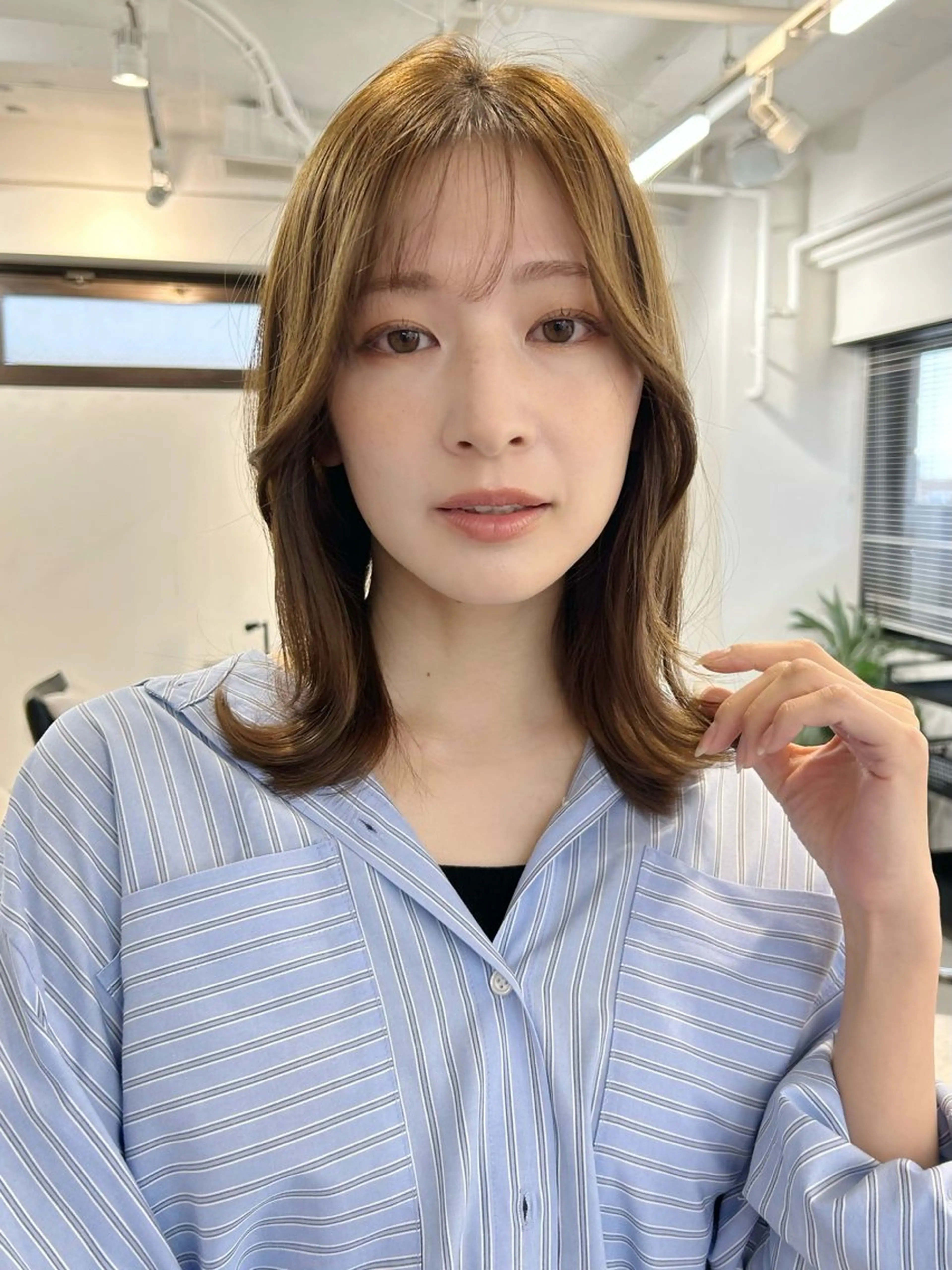 ミディアム カラー ミディアムレイヤー レイヤーカット カット ヘアカラー トリートメント 池袋/レイヤー/ 顔まわり/taigaのヘアスタイル