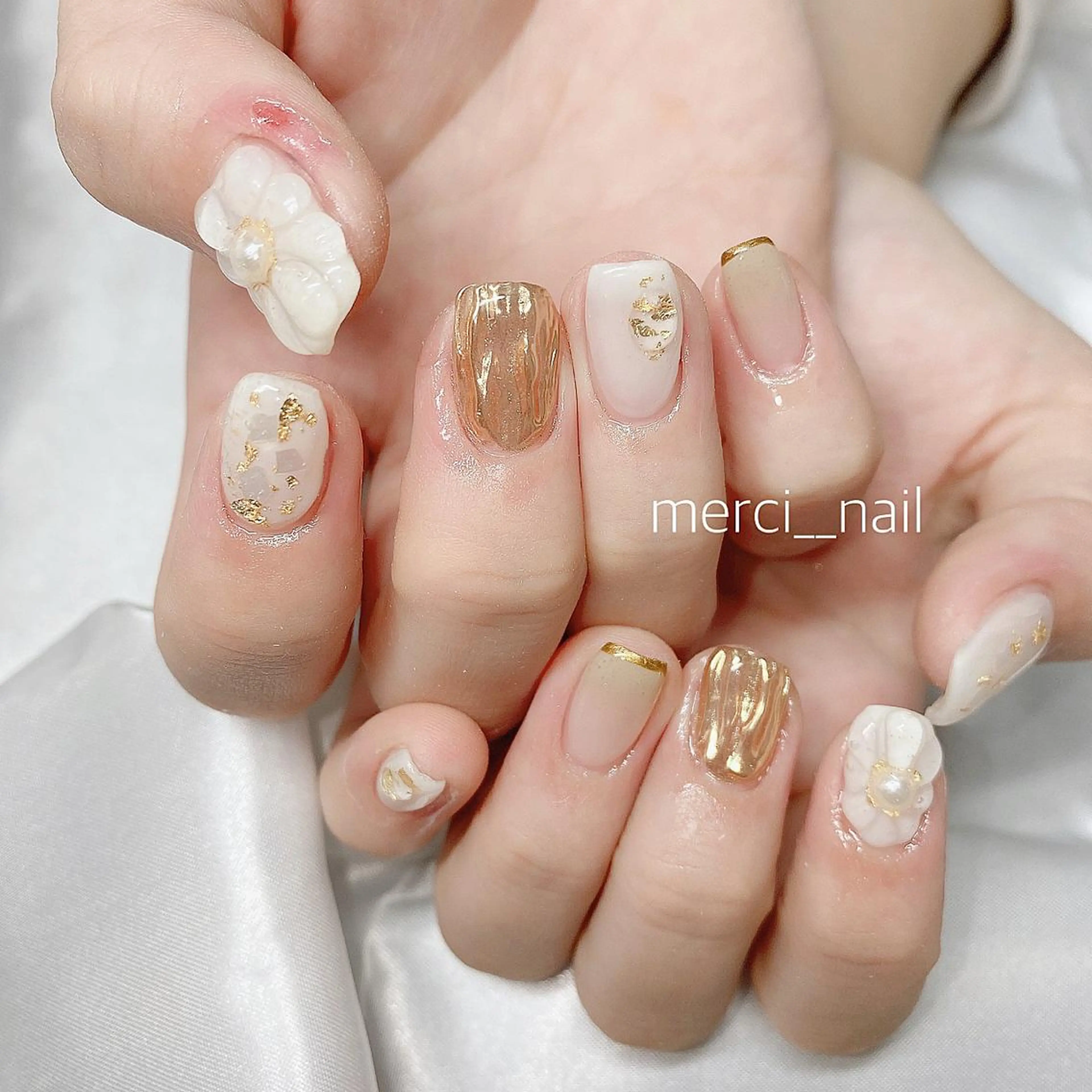 ネイル クリアネイル フラッシュネイル フレンチネイル 韓国ネイル マグネットネイル merci nail所属・merci nailのネイルデザイン
