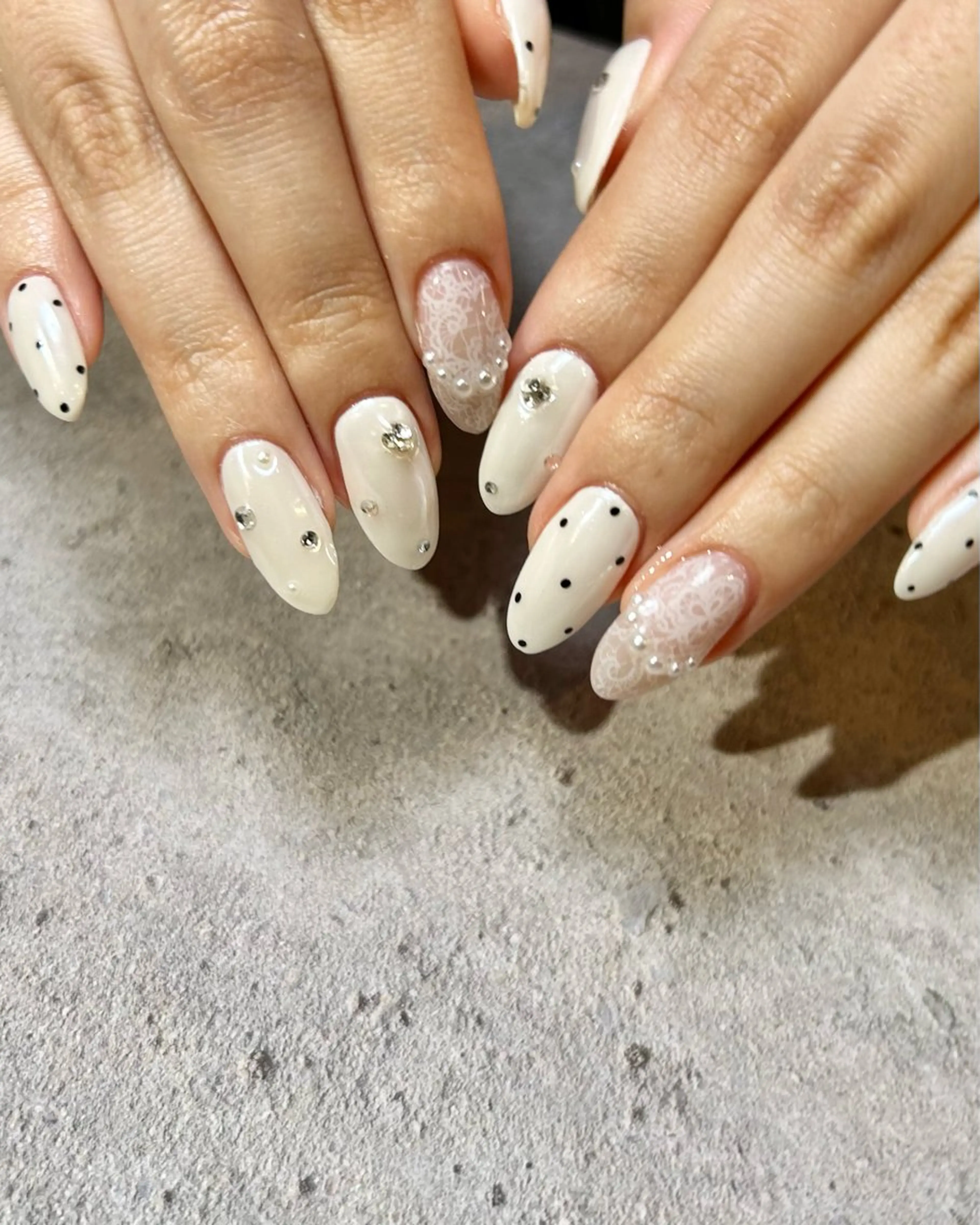 ネイル ドット レース 持ち込み ハンドネイル Reflection marikoのネイルデザイン