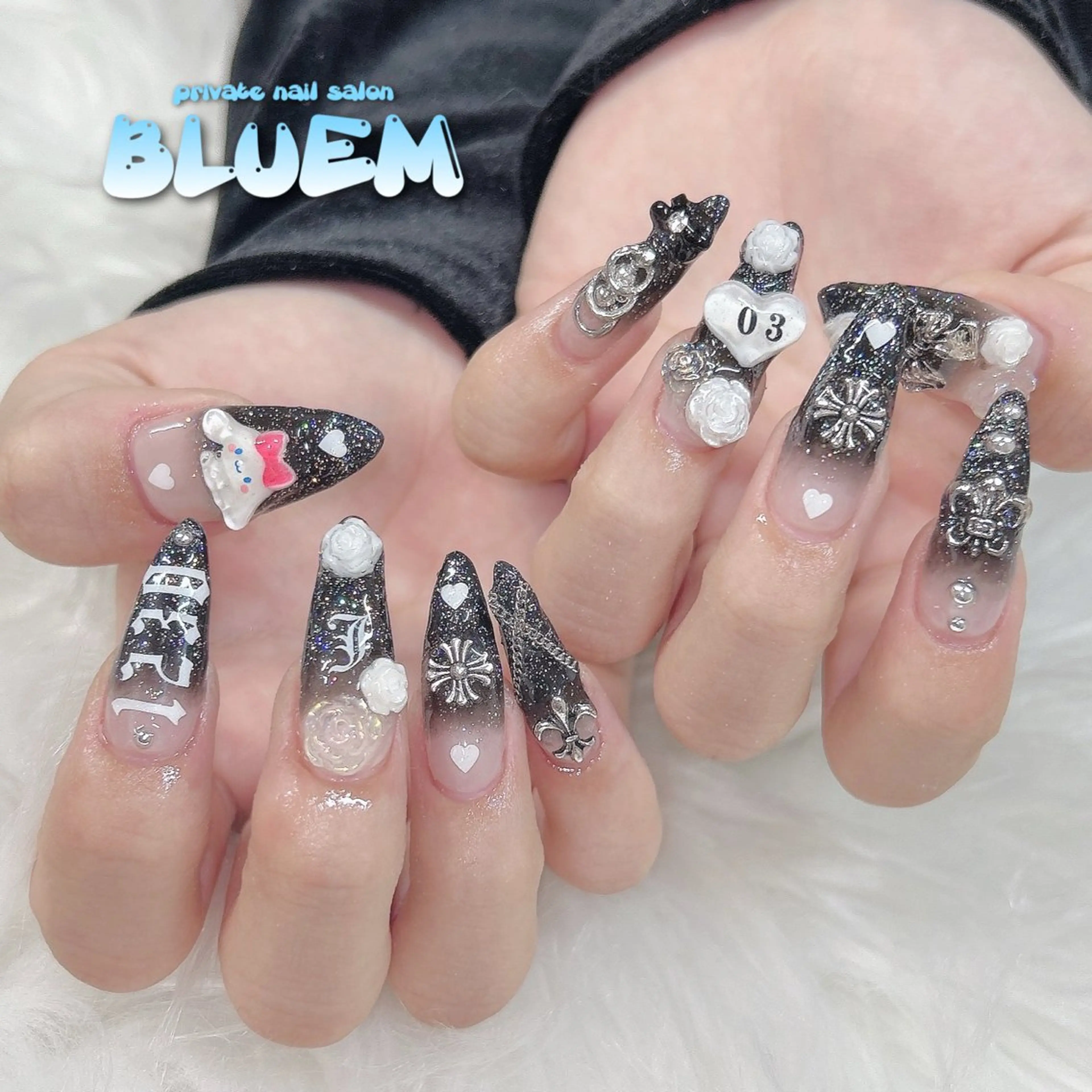 ネイル ハンドネイル BLUEM なな🐶のネイルデザイン