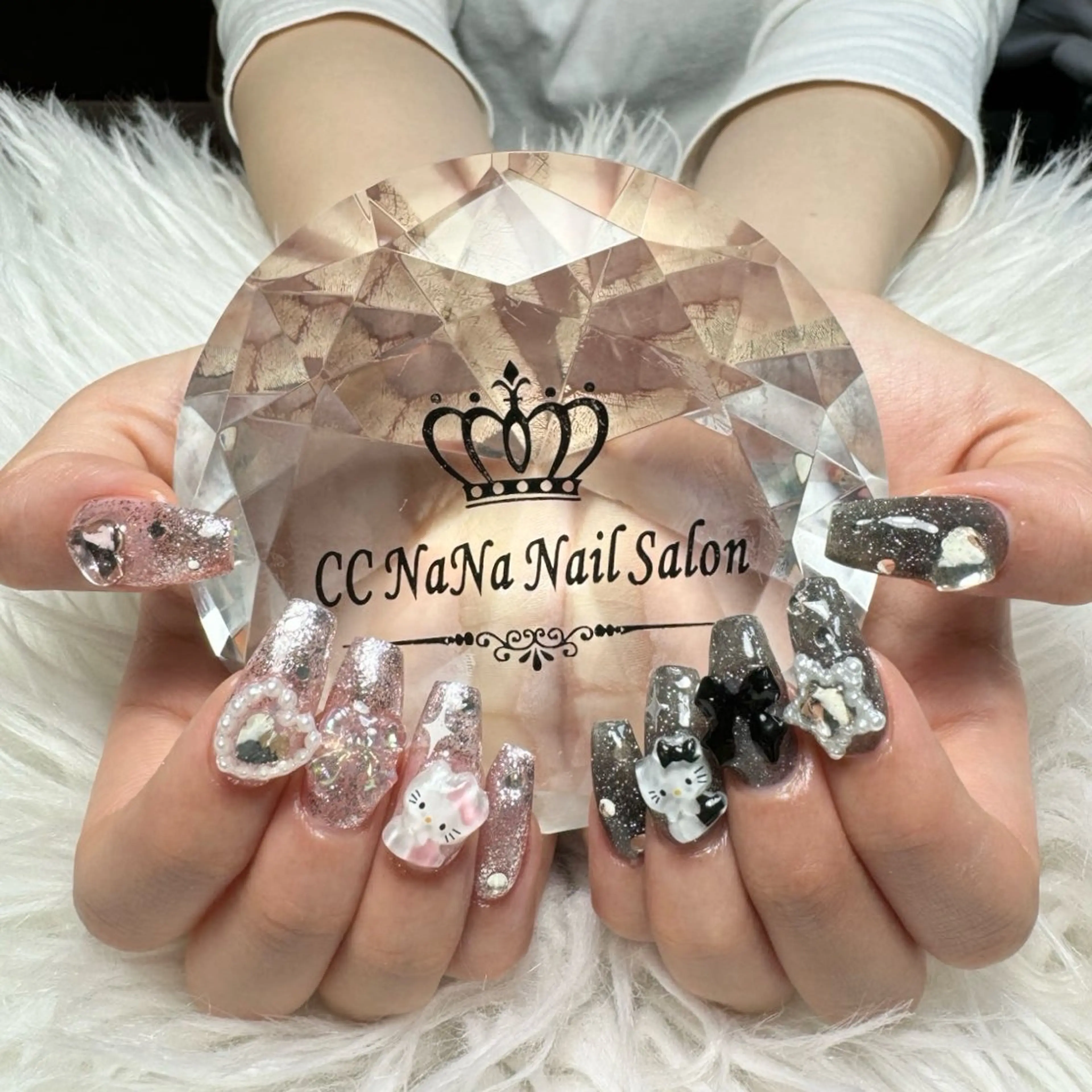 ネイル ハンドネイル 💎CC・NaNa 韓国風ネイル🌙Cのネイルデザイン