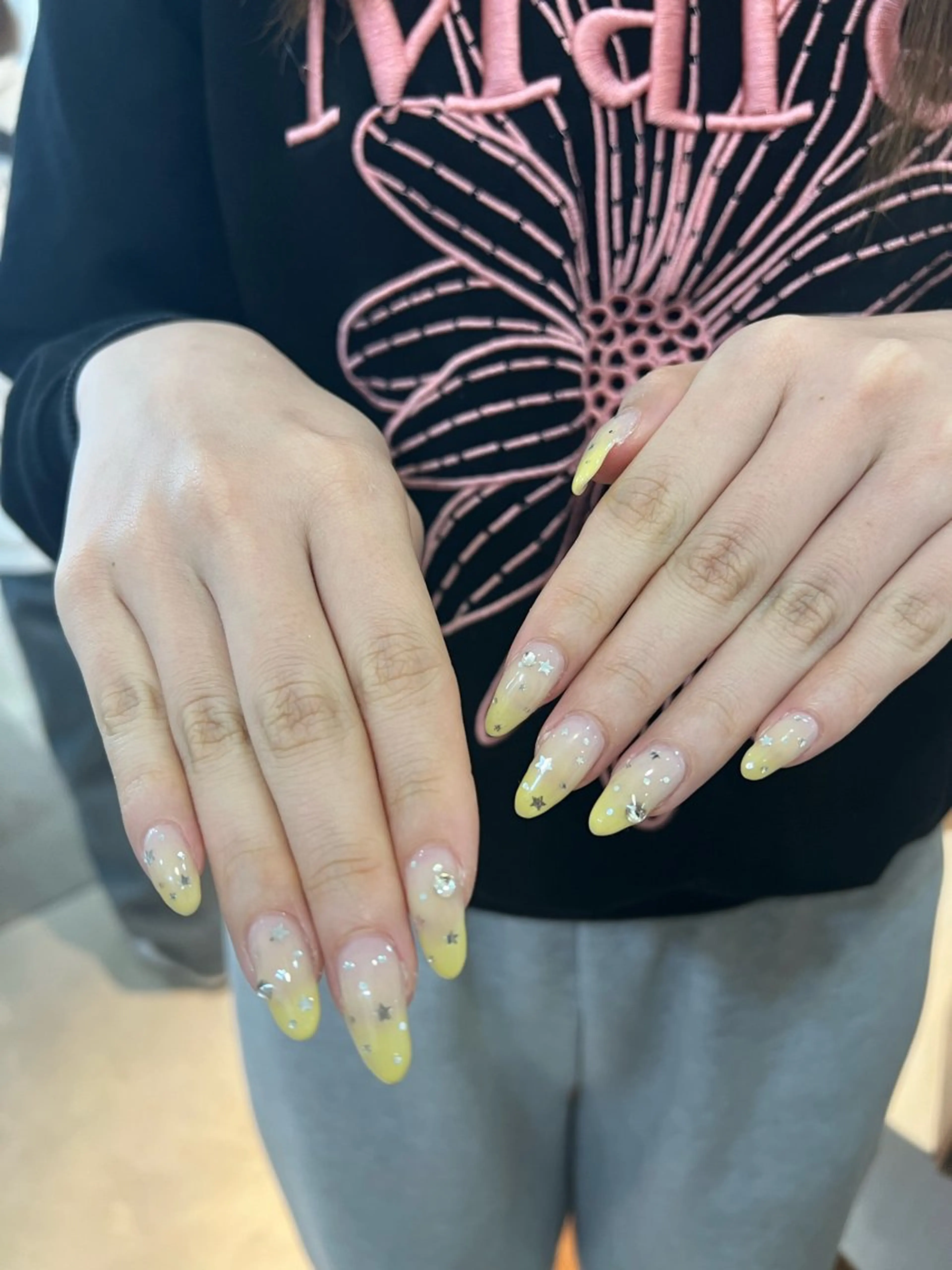 ネイル アートネイル グラデーション 春ネイル 黄色 Free's nail　Sakiのネイルデザイン