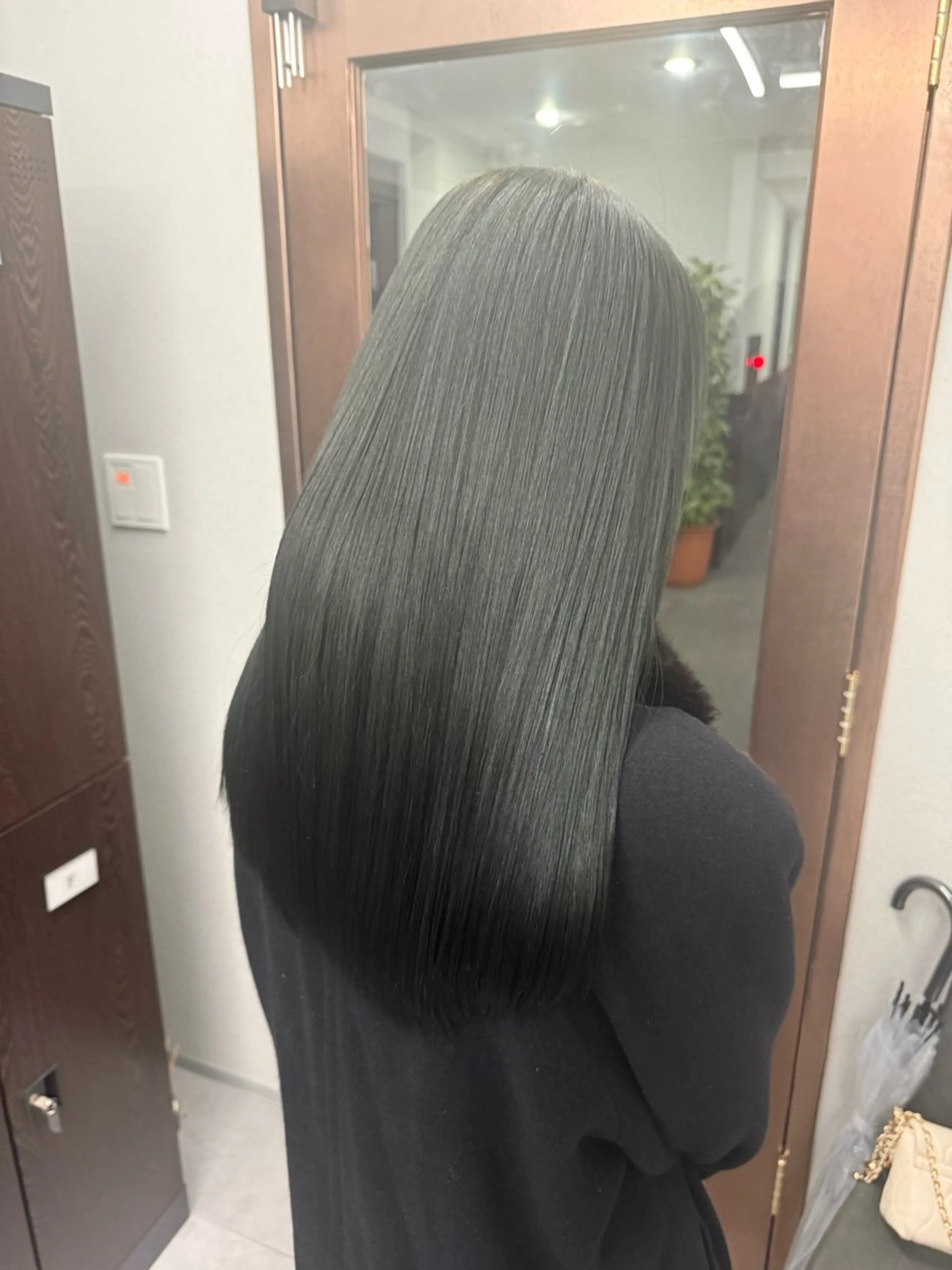 ミディアム 艶髪🌈美髪🌈 森田勇地のヘアスタイル