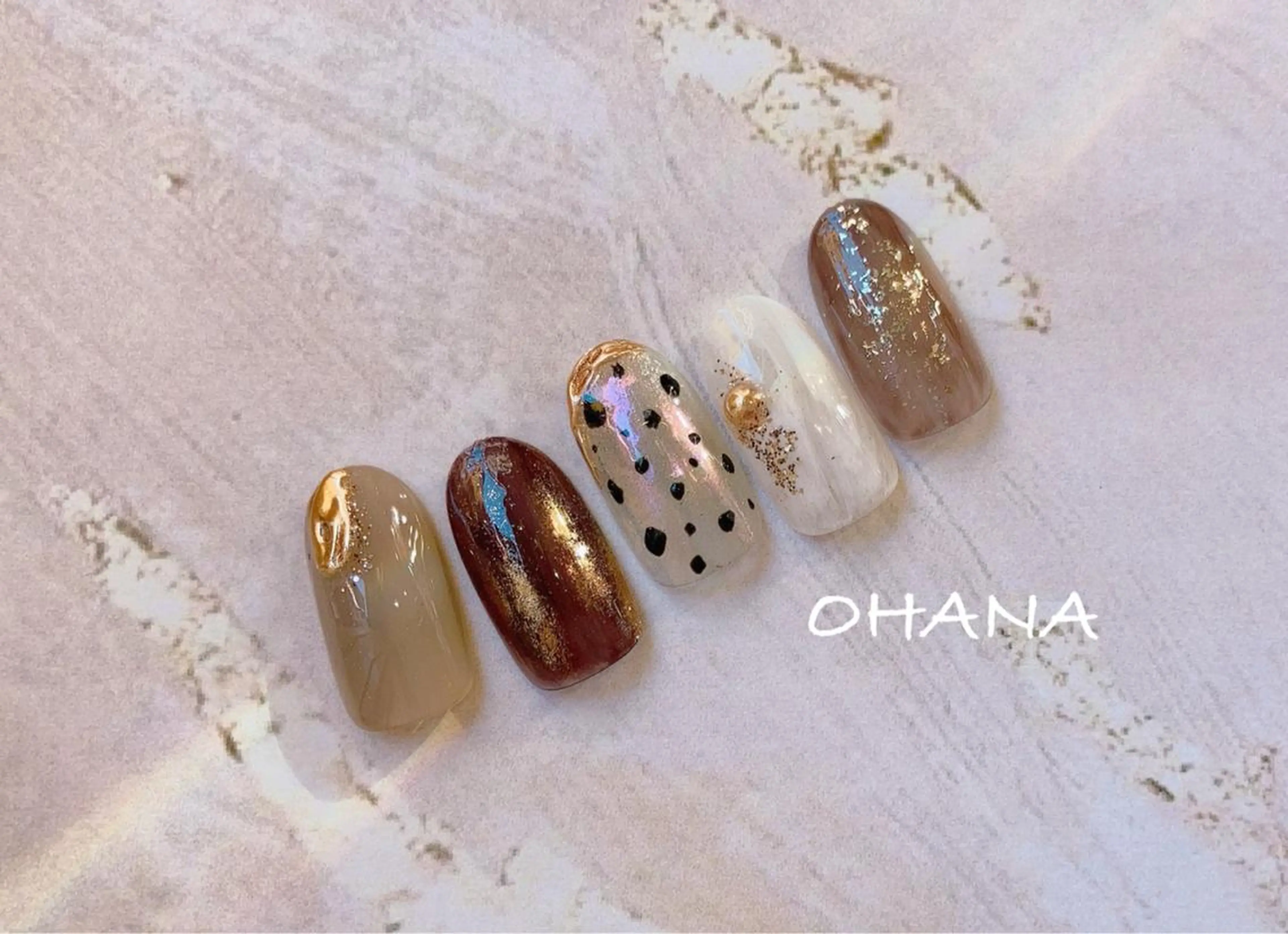 ネイル べっ甲ネイル フットネイル マグネットネイル ミラーネイル ニュアンスネイル nailroom  OHANA所属・nailroom OHANA🌴のネイルデザイン