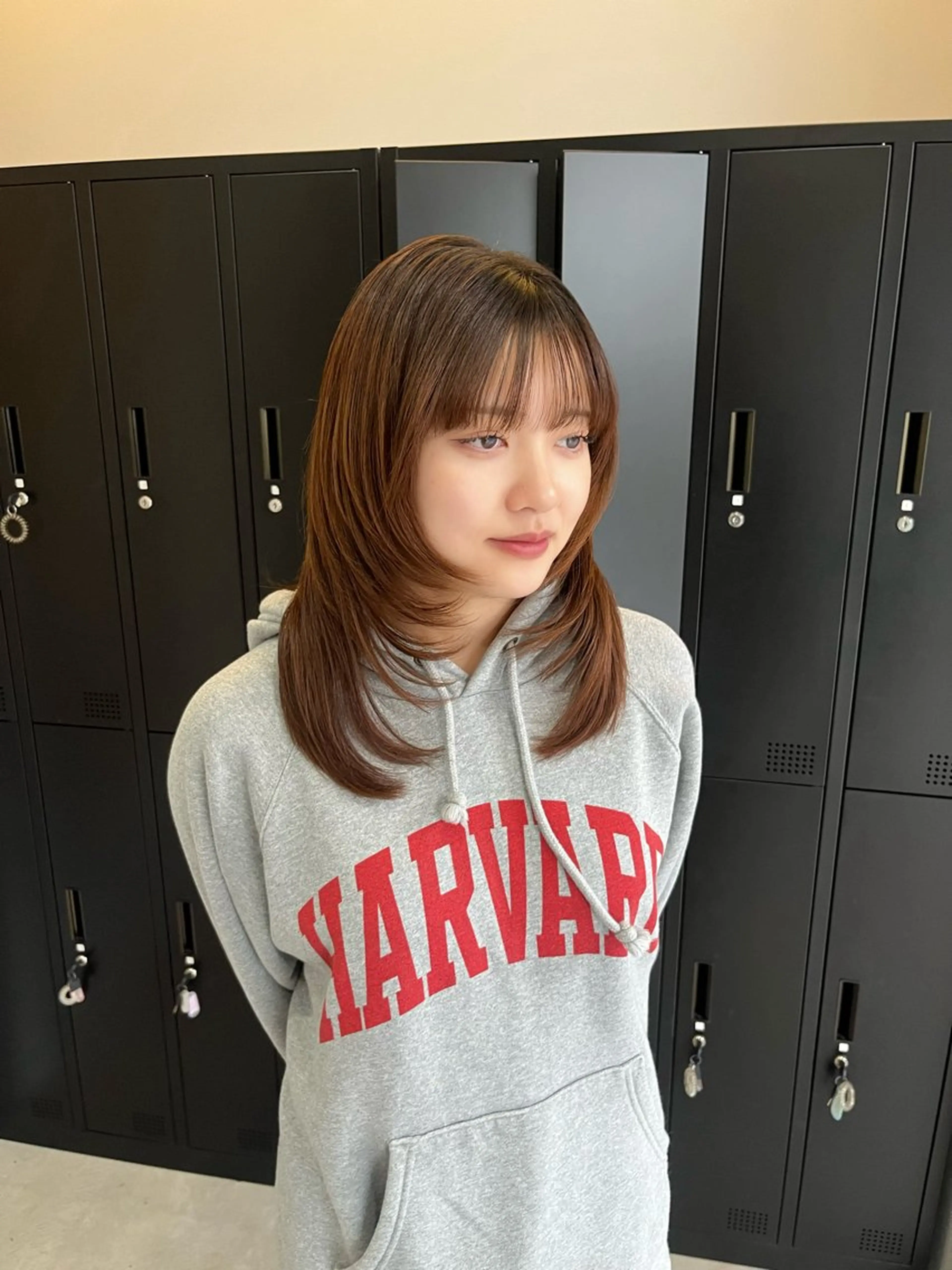 ミディアム 中島 日菜のヘアスタイル