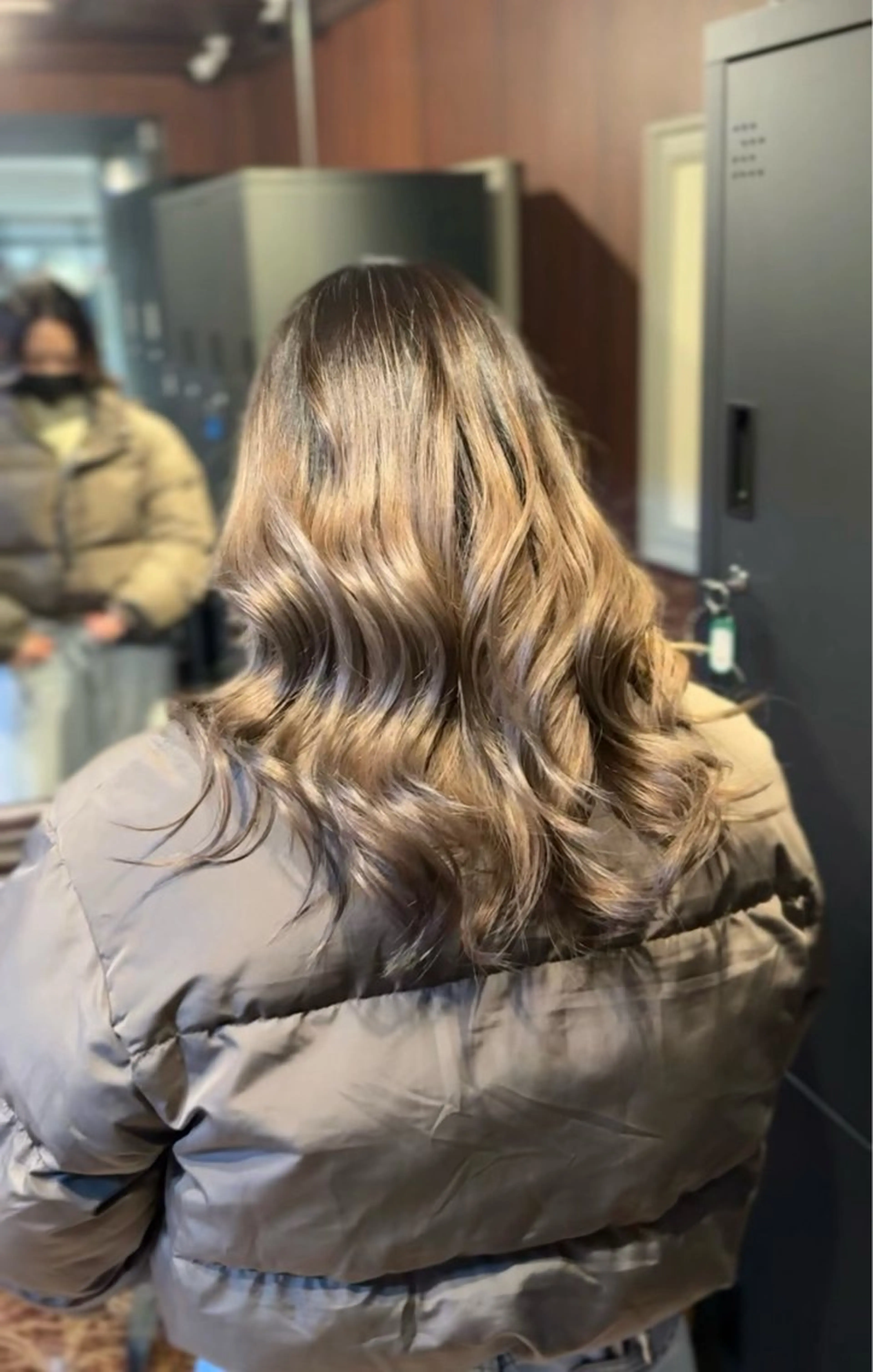 セミロング カラー カット ヘアカラー Afinar  乃空（ノア）のヘアスタイル