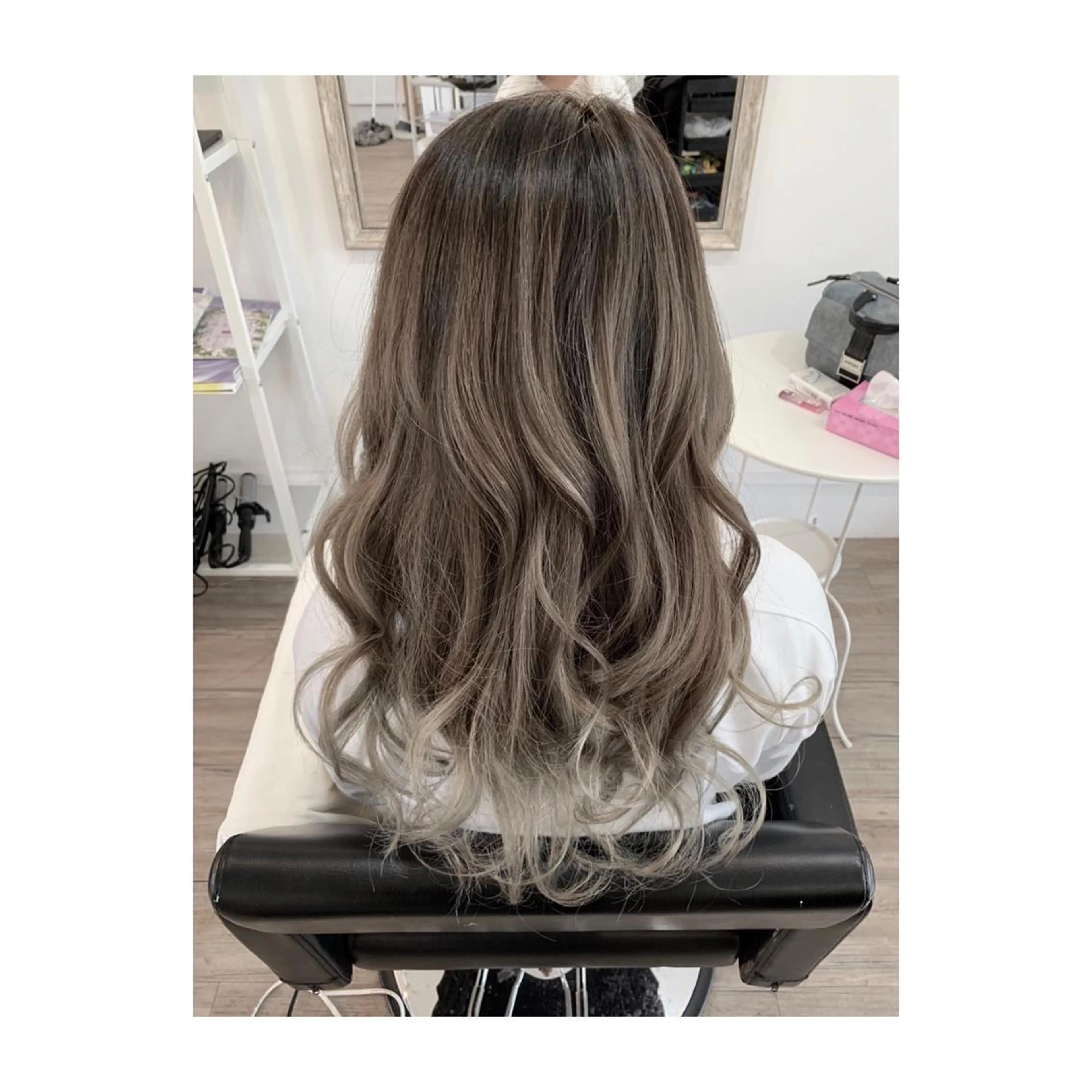 ロング ヘアカラー 谷川 裕徳のヘアスタイル