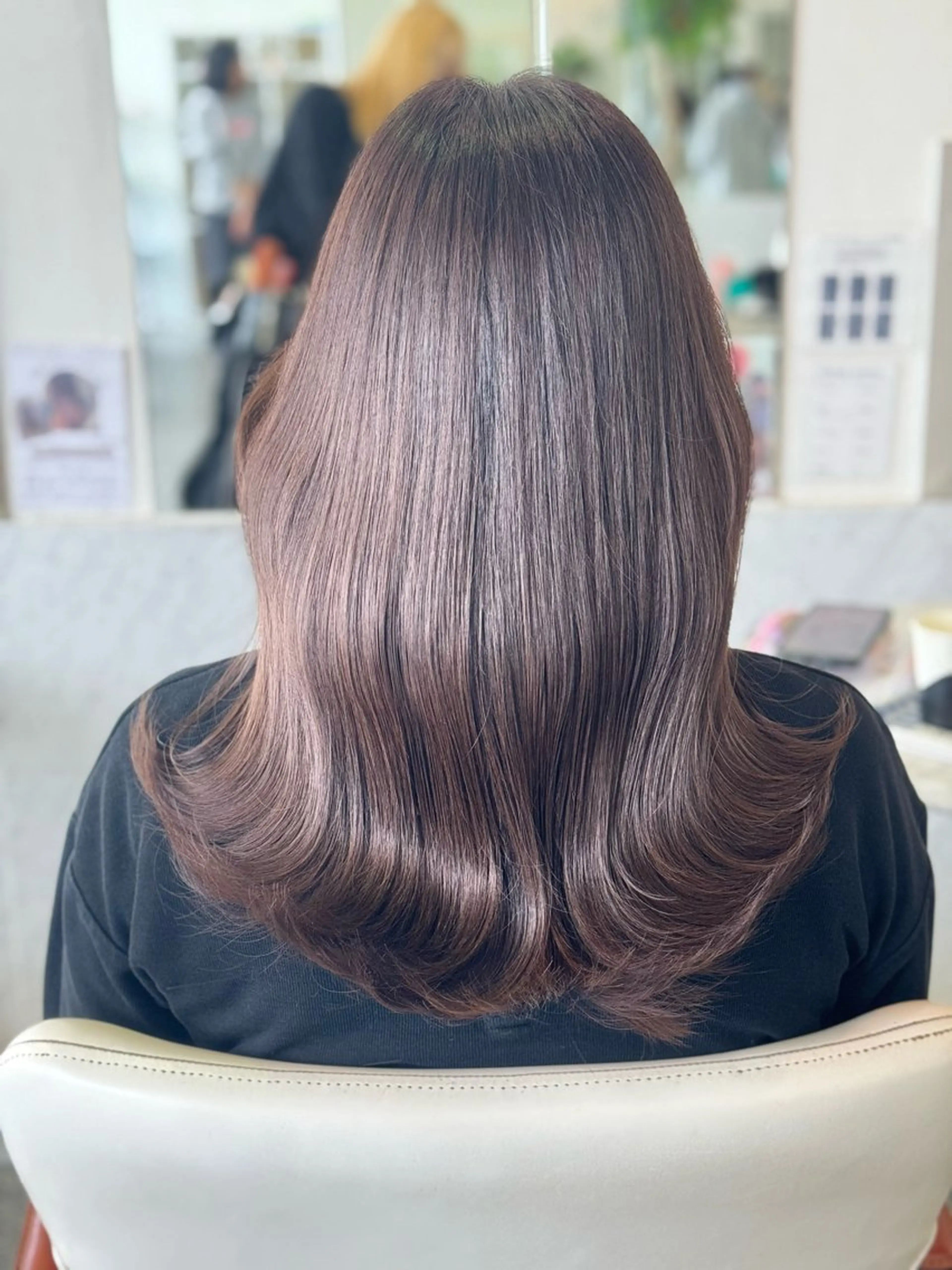 セミロング カラー シルバー 🫧ヒシダアキ taboo.i🫧のヘアスタイル