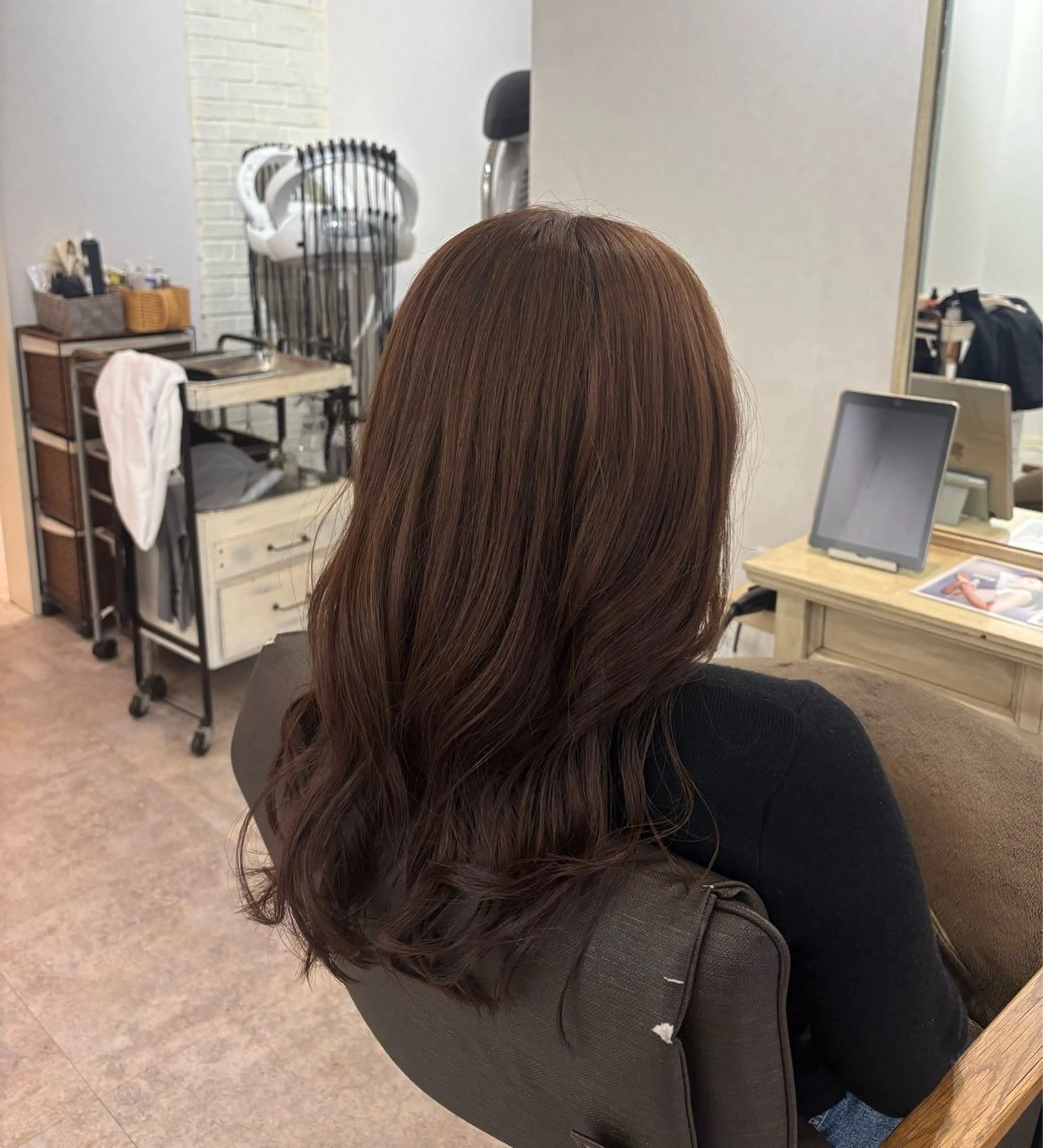 ミディアム カラー ブラウンカラー チョコレートブラウン カット ヘアカラー トリートメント 艶カラー/縮毛矯正/ レイヤー/栄/あやかのヘアスタイル