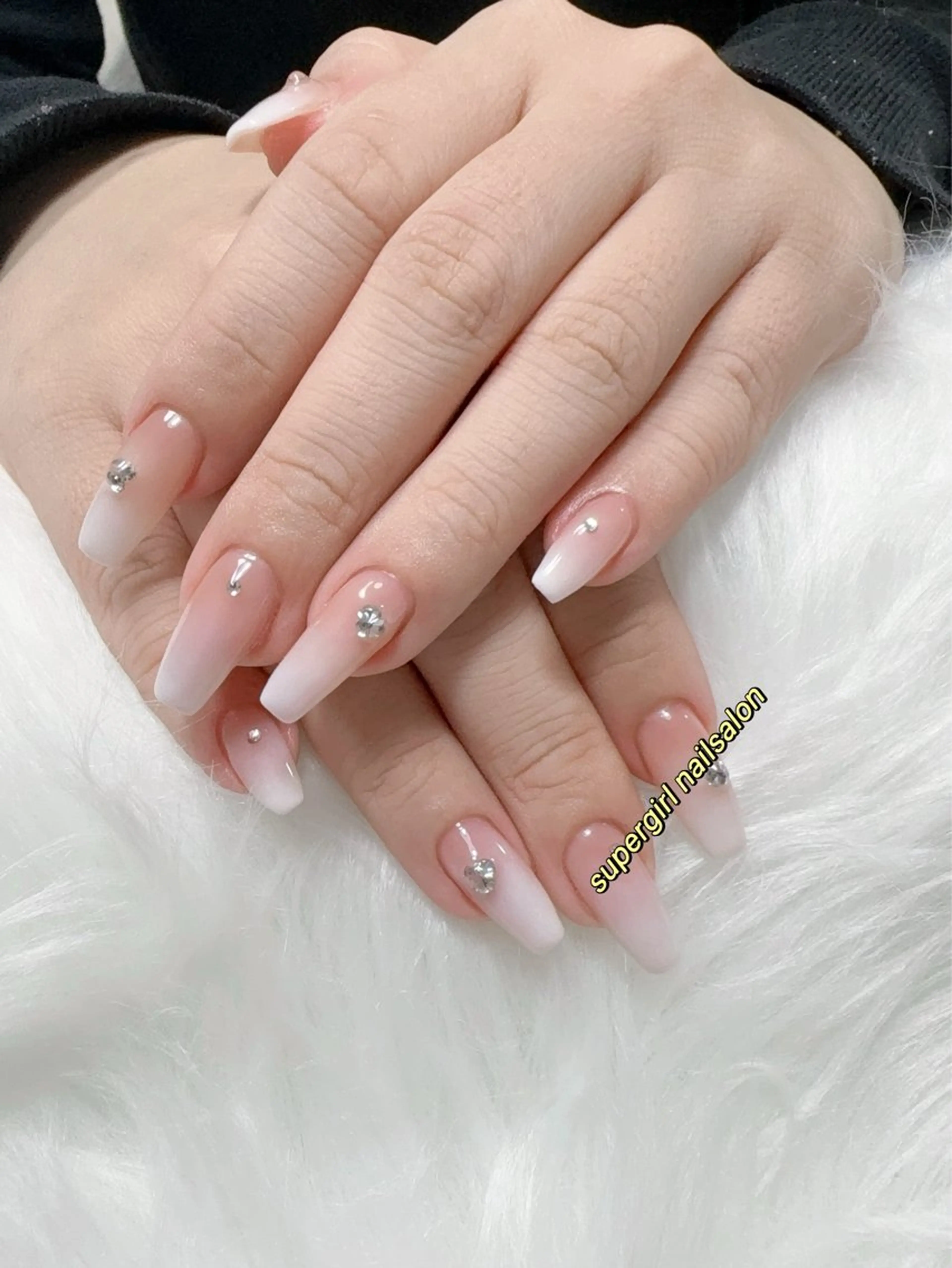 ネイル ハンドネイル supergirl ネイル専門サロンのネイルデザイン