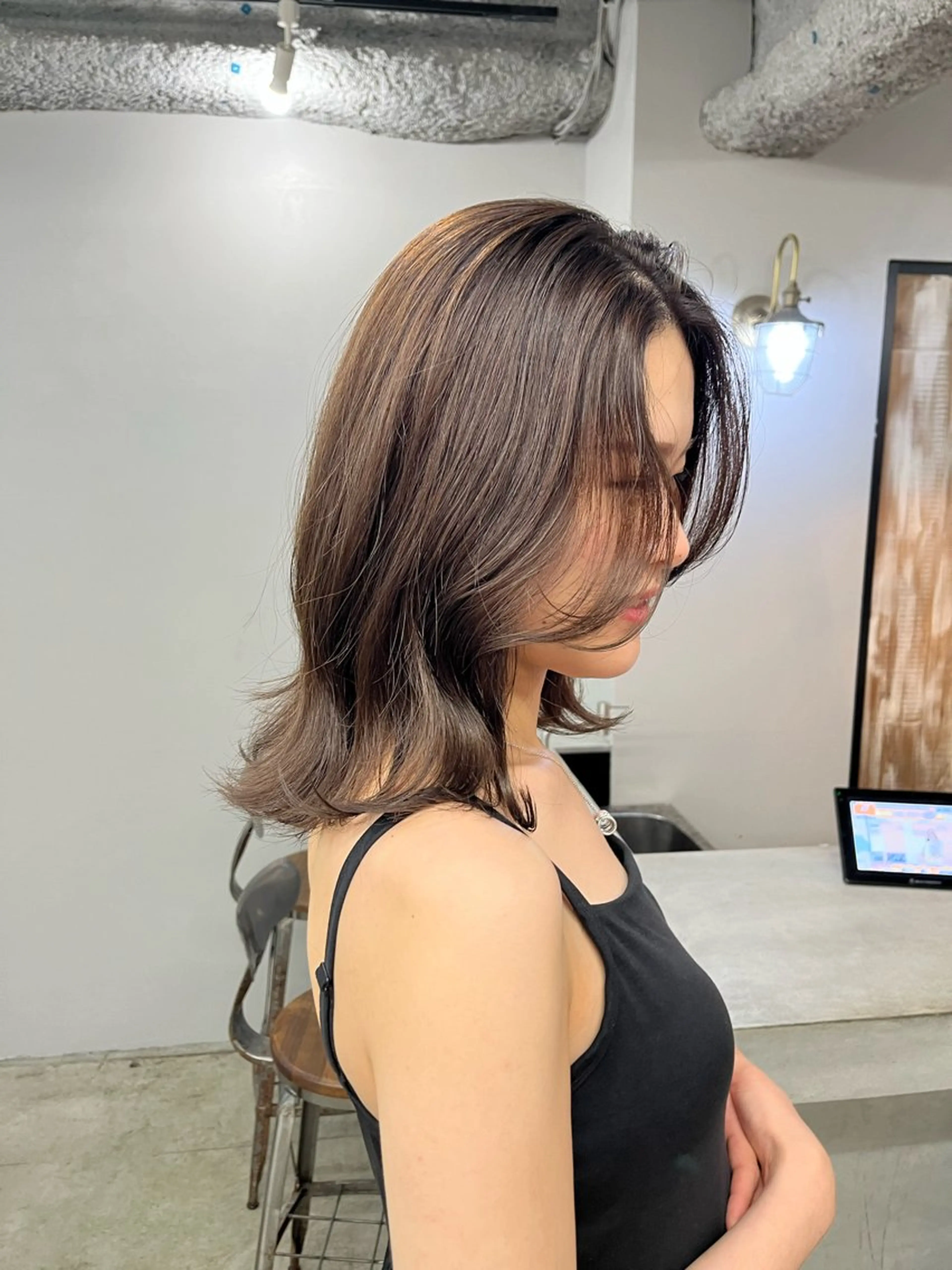 ミディアム カラー ベージュカラー オリーブベージュ 韓国ヘア🫧 KAZUTOのヘアスタイル