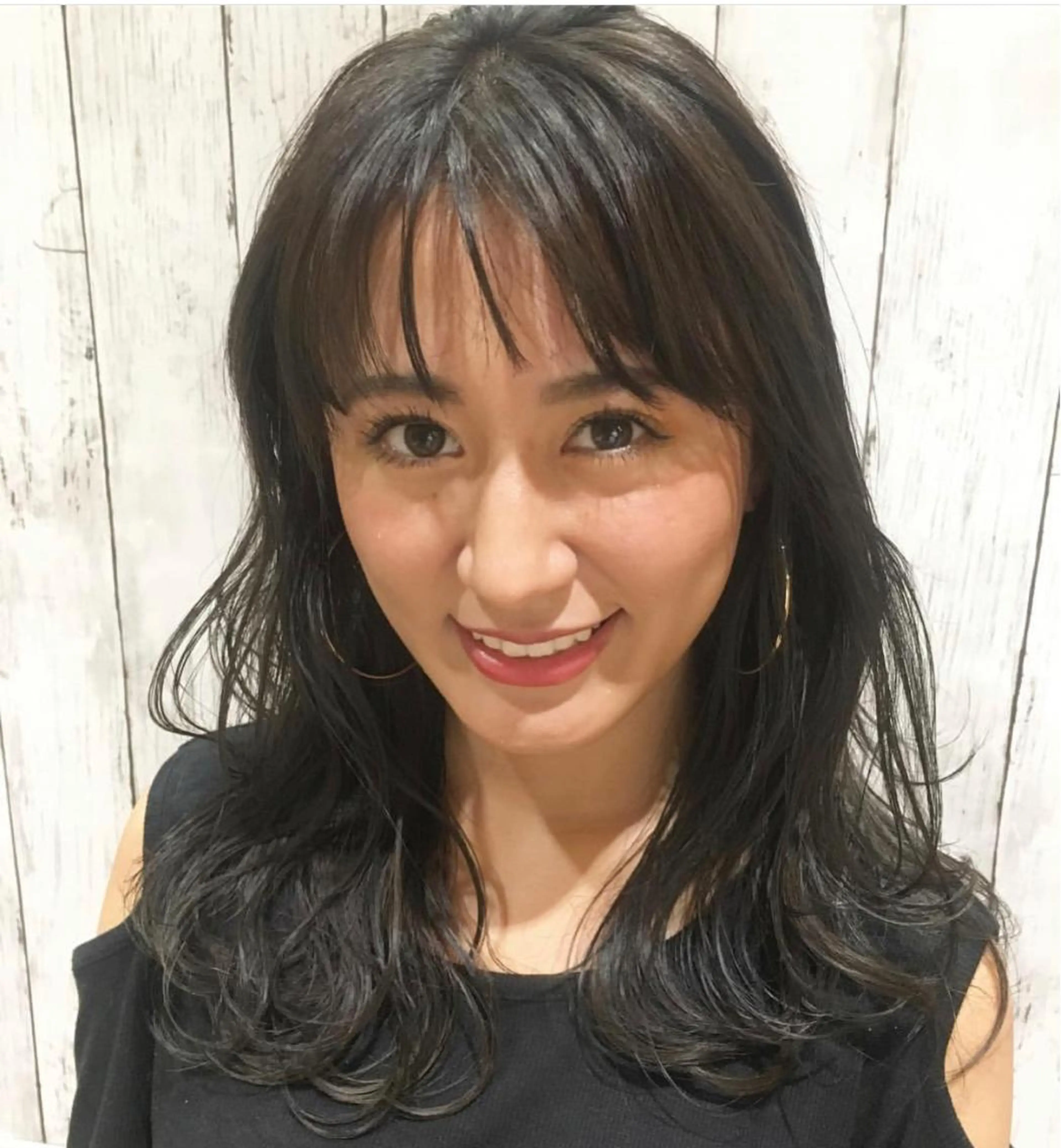 ミディアム カラー ヘアアレンジ アッシュ アッシュグレー アッシュグレージュ ブリーチ ブルーカラー カット トリートメント ブリーチ＆カラーが 得意☀️望月宣雄☀️のヘアスタイル