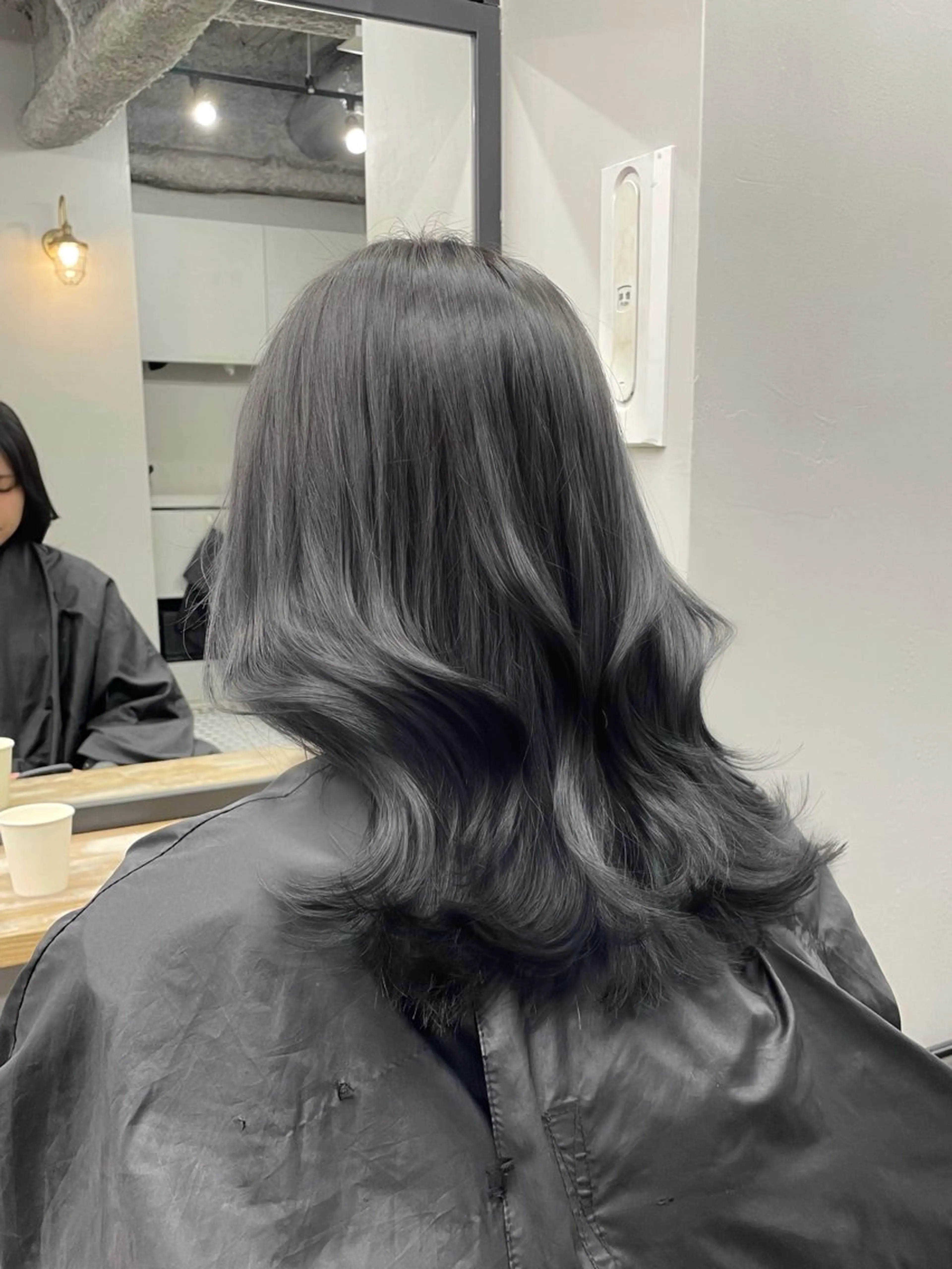 セミロング カラー ヘアカラー 新宿/韓国ヘア/ 髪質改善ストレートのヘアスタイル