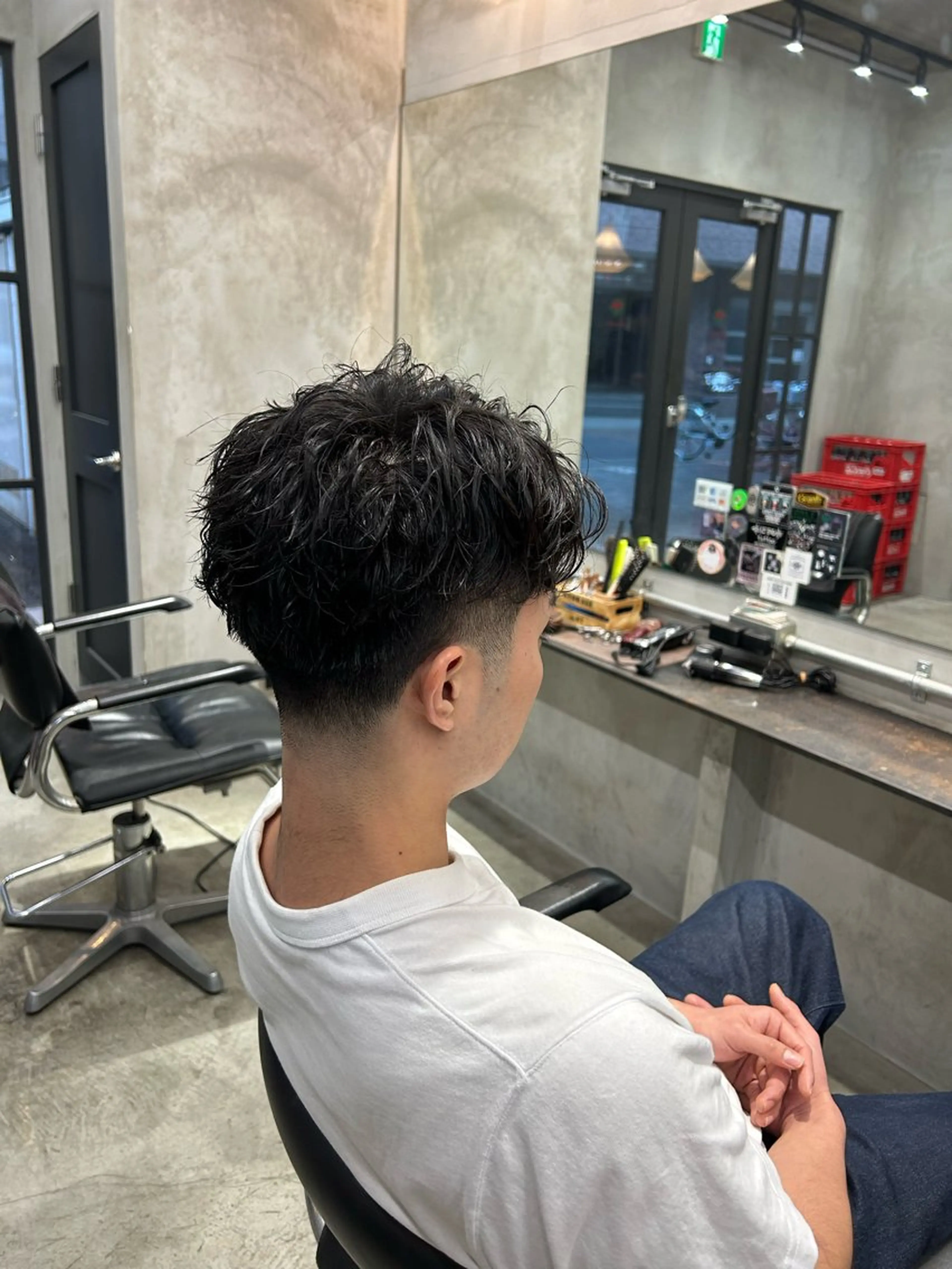 ミディアム メンズ フェードカット カット パーマ 【明大前フェード/ メンズパーマ/岳】のヘアスタイル