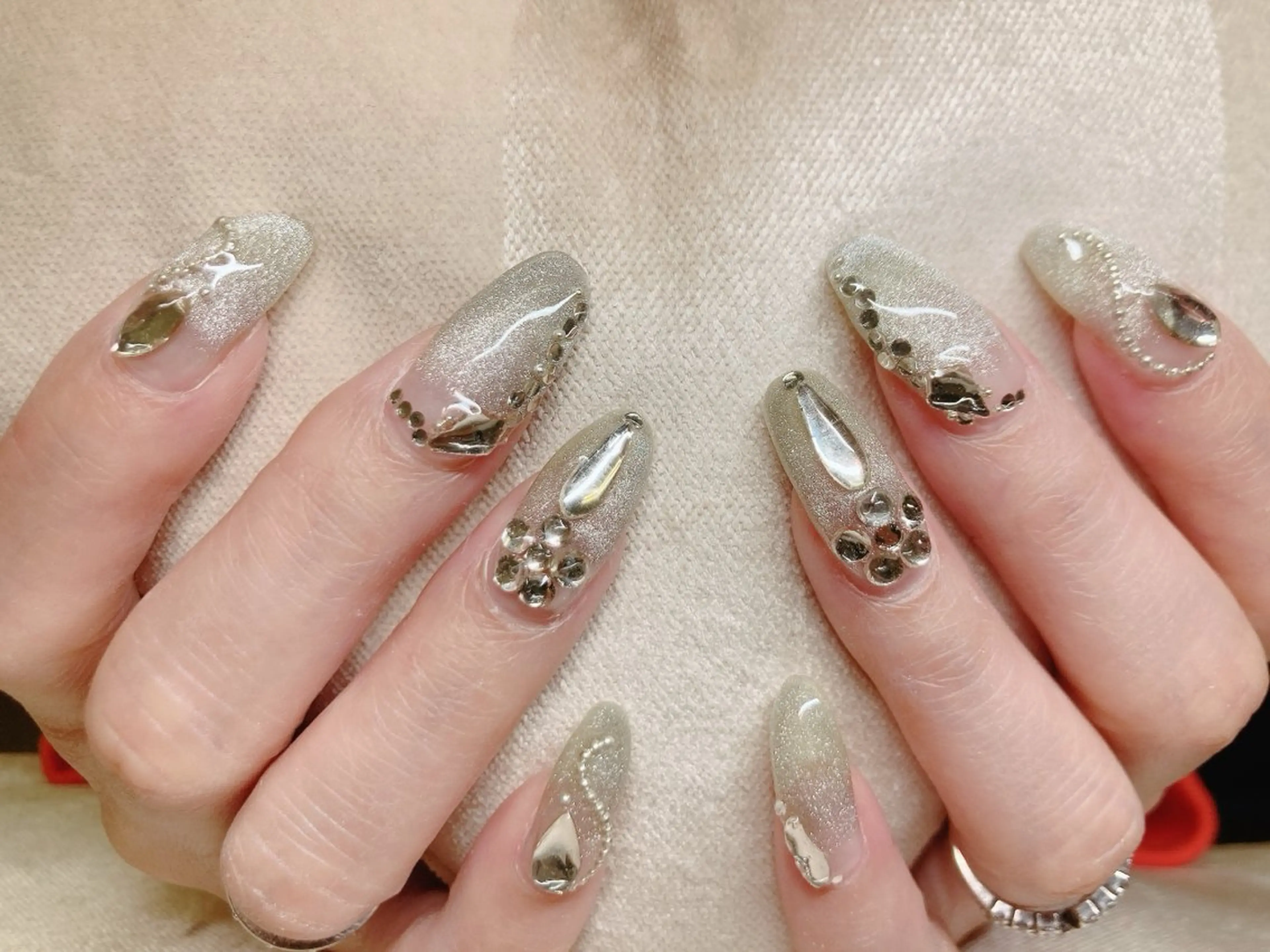 ネイル 寺山 千鶴のネイルデザイン