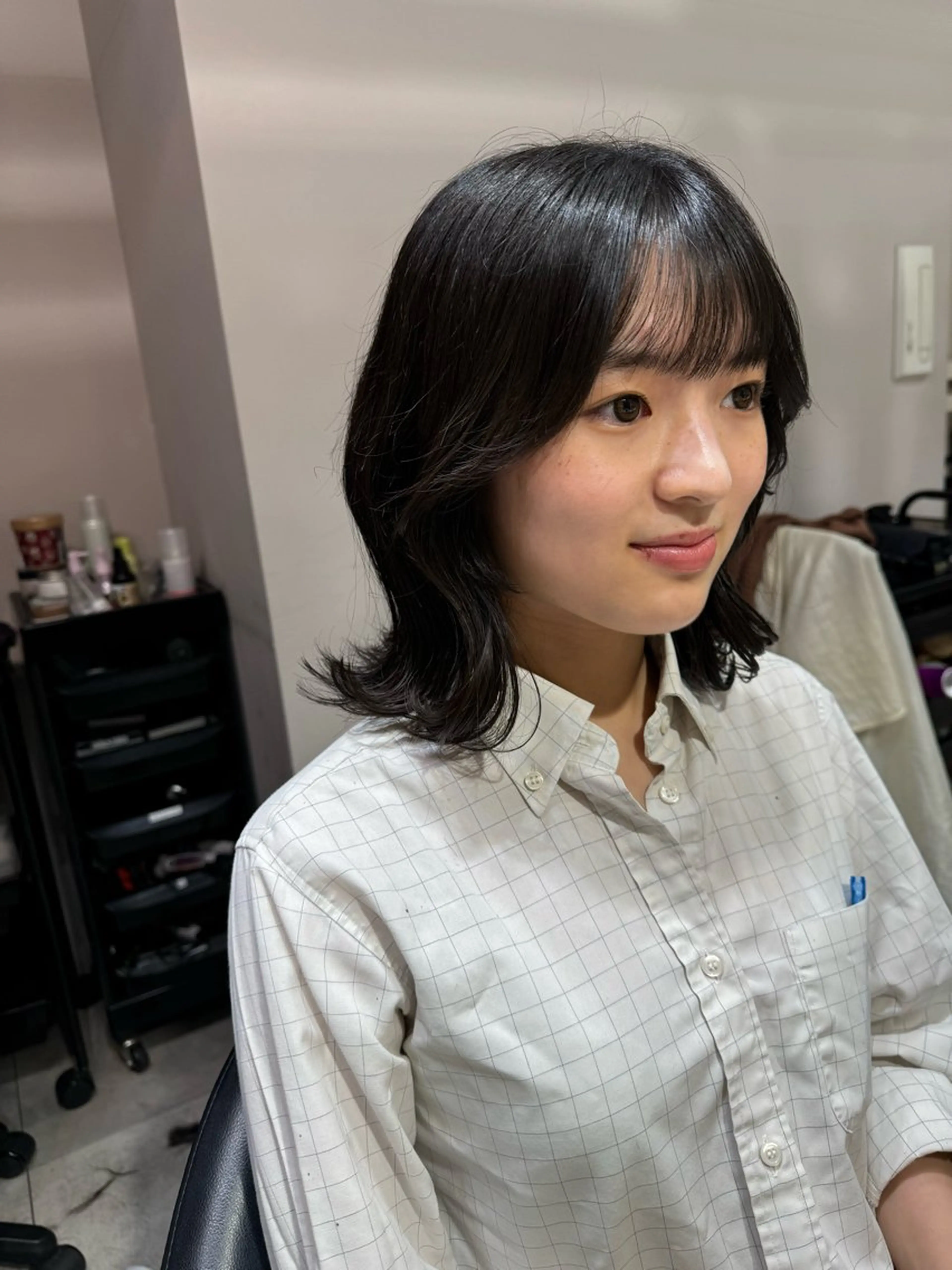 ミディアム くびれヘア カット 似合う髪型が 分からない方へのヘアスタイル