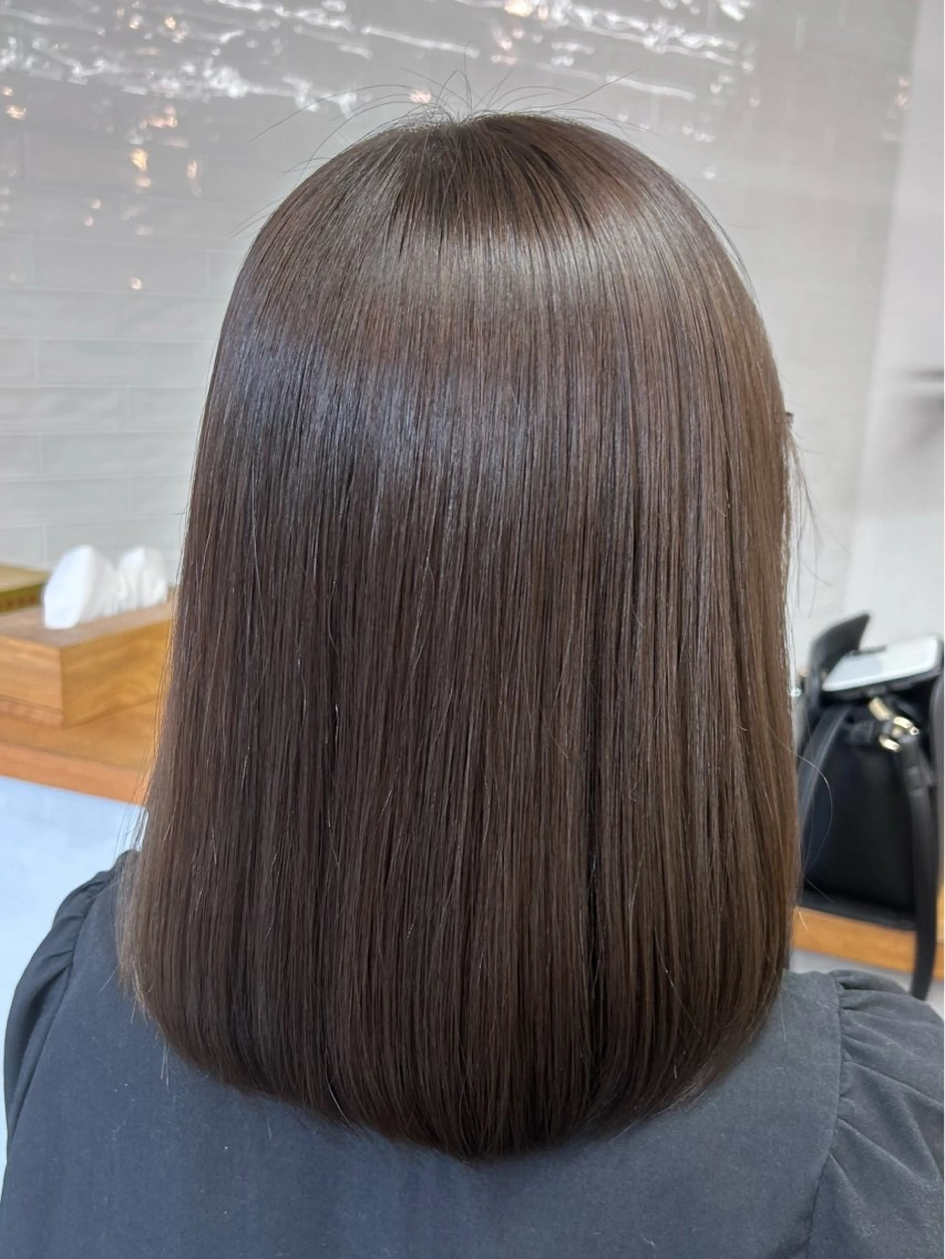 ミディアム カラー グレージュ ヘアカラー トリートメント sol. ayakaのヘアスタイル