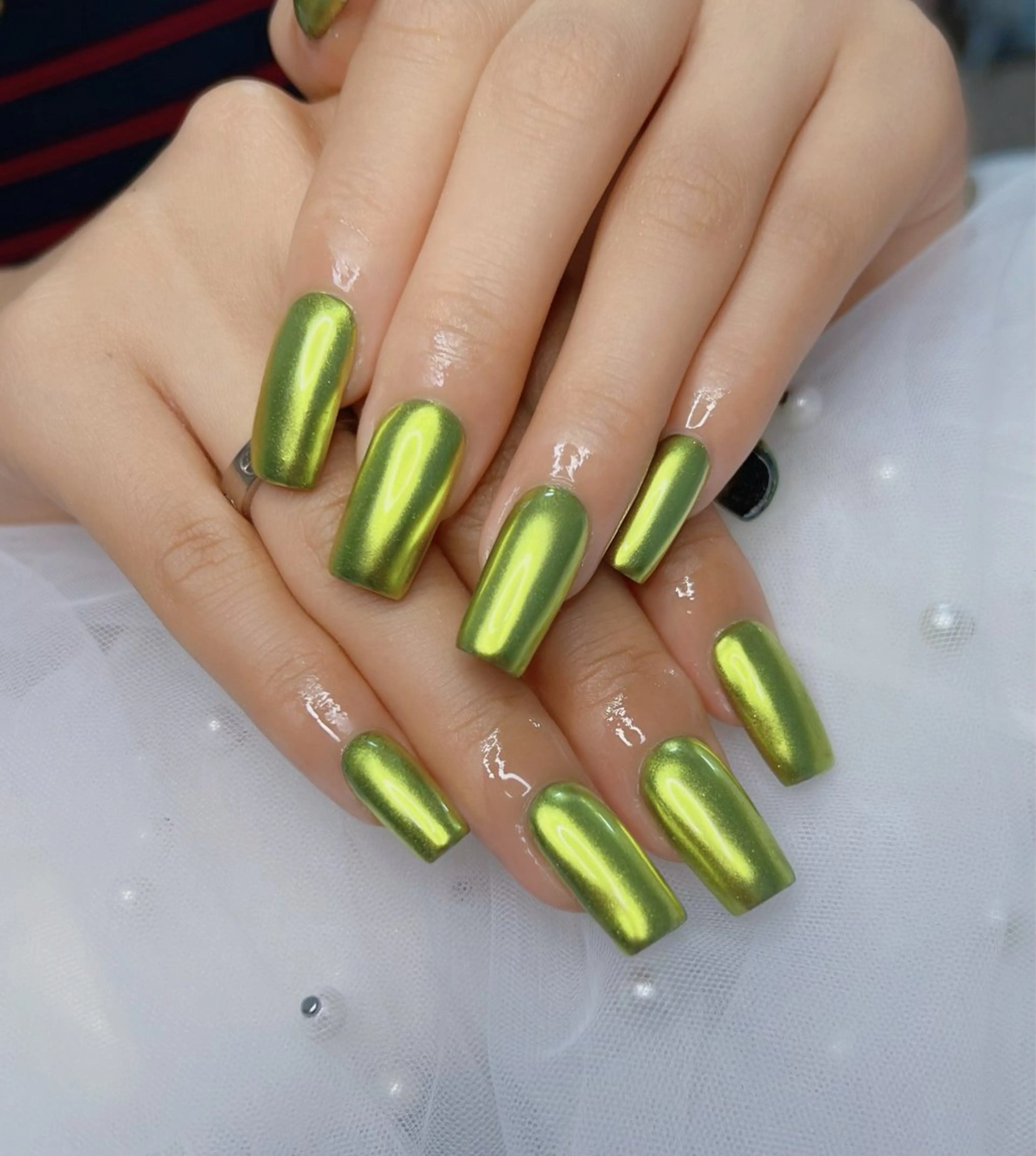 ネイル オーロラネイル 長さ出し フットネイル 韓国ネイル ラメ(グリッター) ハンドネイル 👍thumbs up nail👍のネイルデザイン