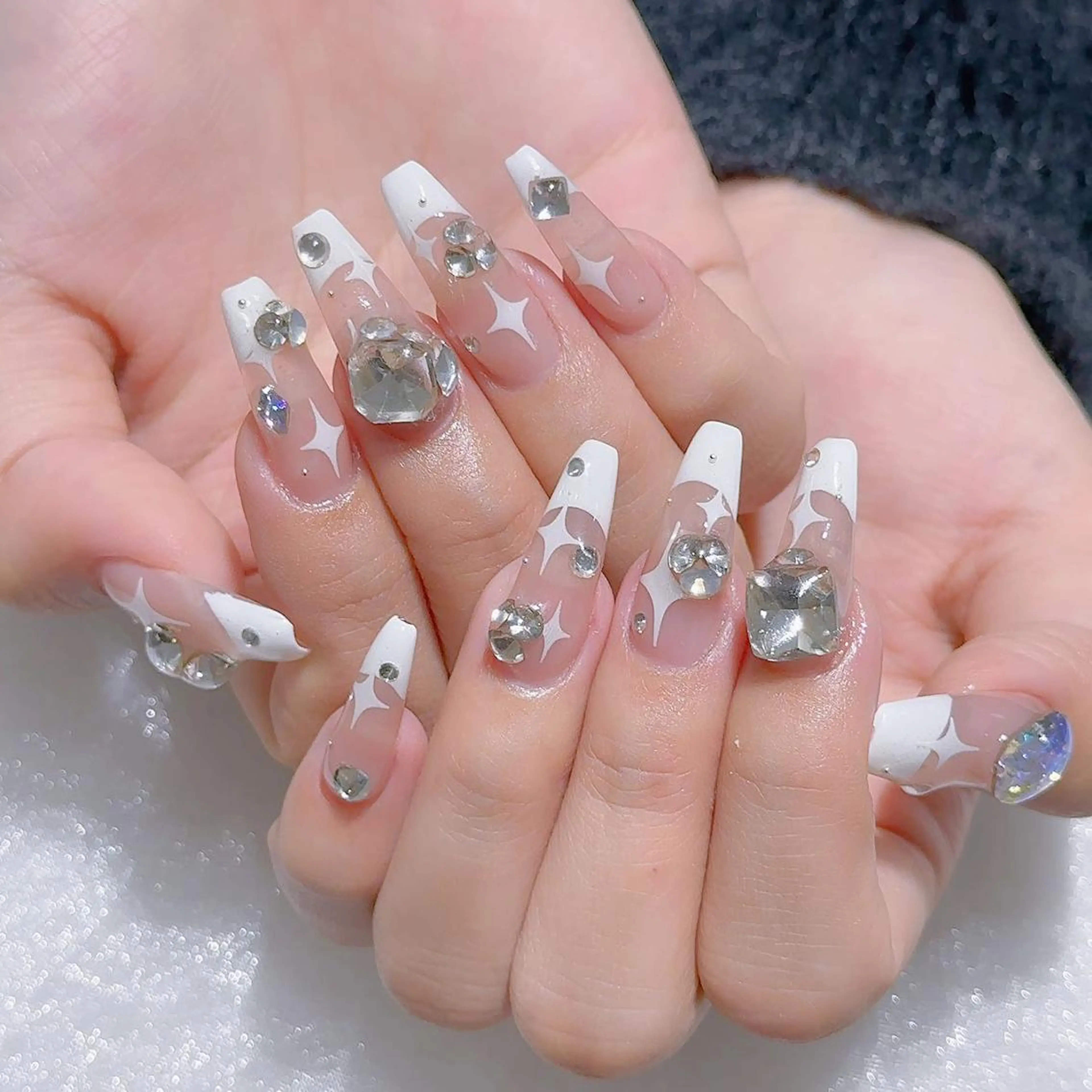 ネイル ハンドネイル Queens momoのネイルデザイン