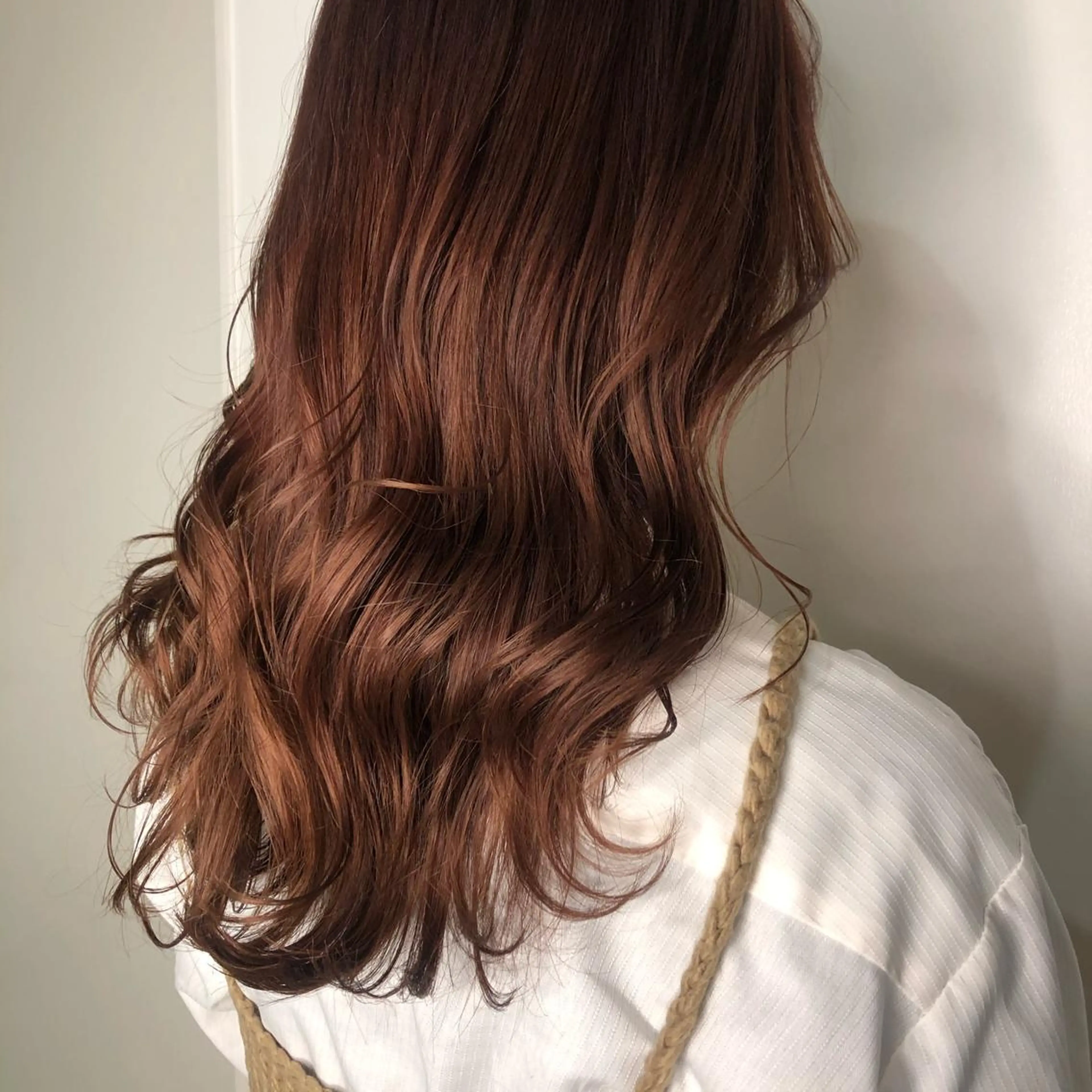 セミロング カラー ヘアアレンジ マツエク・マツパ オレンジ レッドカラー カラーマツエク 透明感カラー🫧ヘア セット🫧松本菜月の眉毛・アイブロウイメージ
