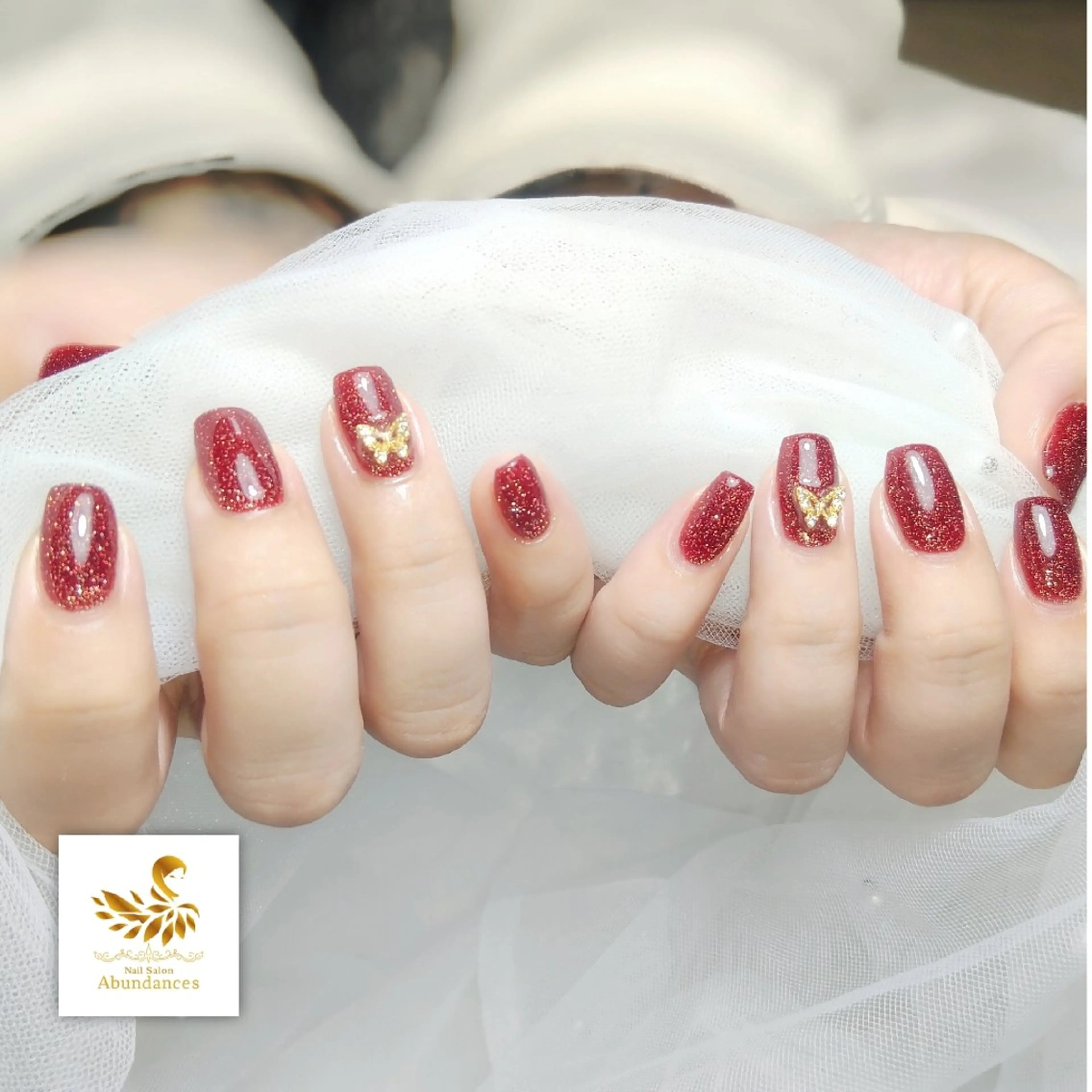 ネイル フラッシュネイル ラメ(グリッター) 赤色 ハンドネイル 完全予約制個室サロン Abundancesのネイルデザイン