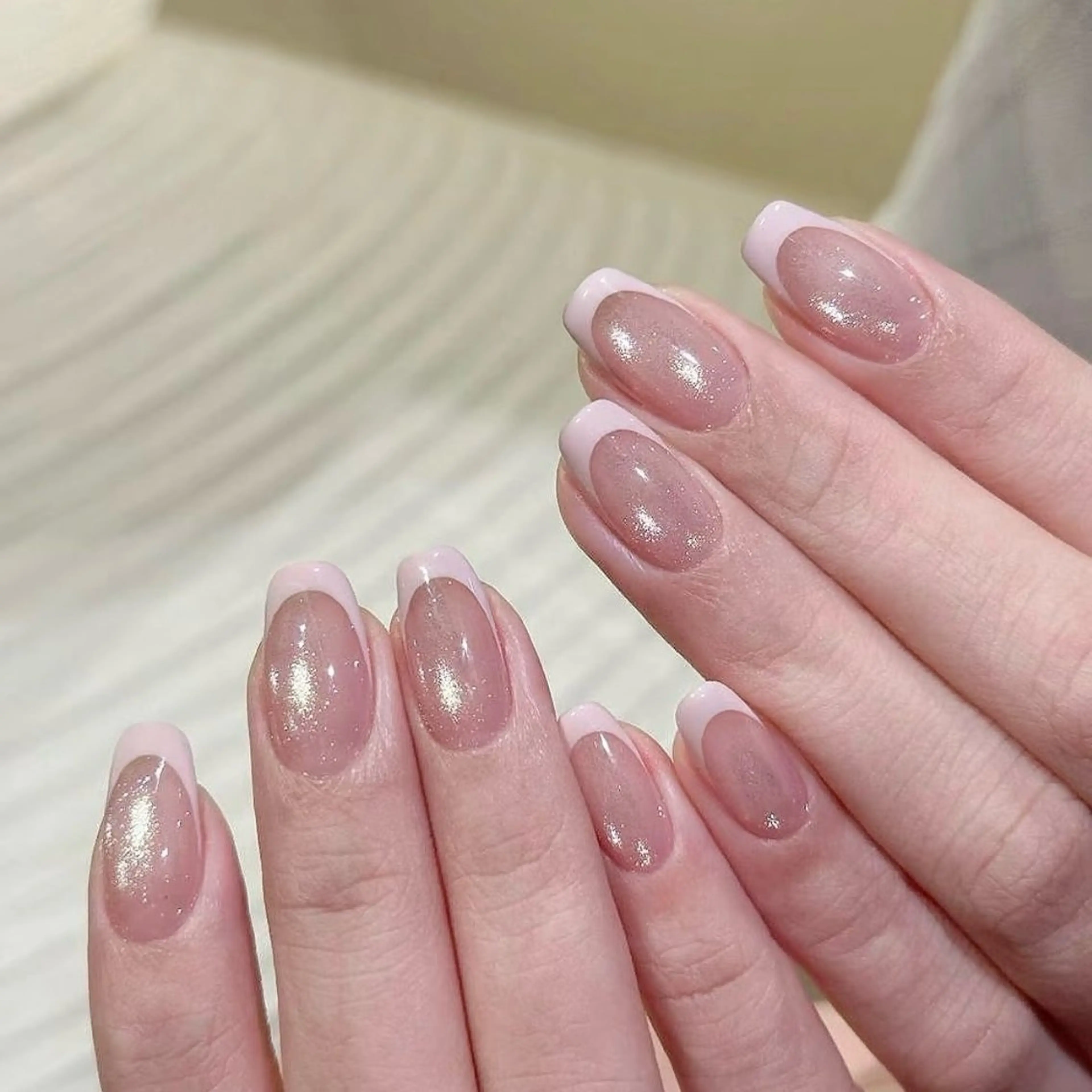 ネイル オーロラネイル フレンチネイル グラデーション マグネットネイル ハンドネイル ハンドケア Ku raのネイルデザイン