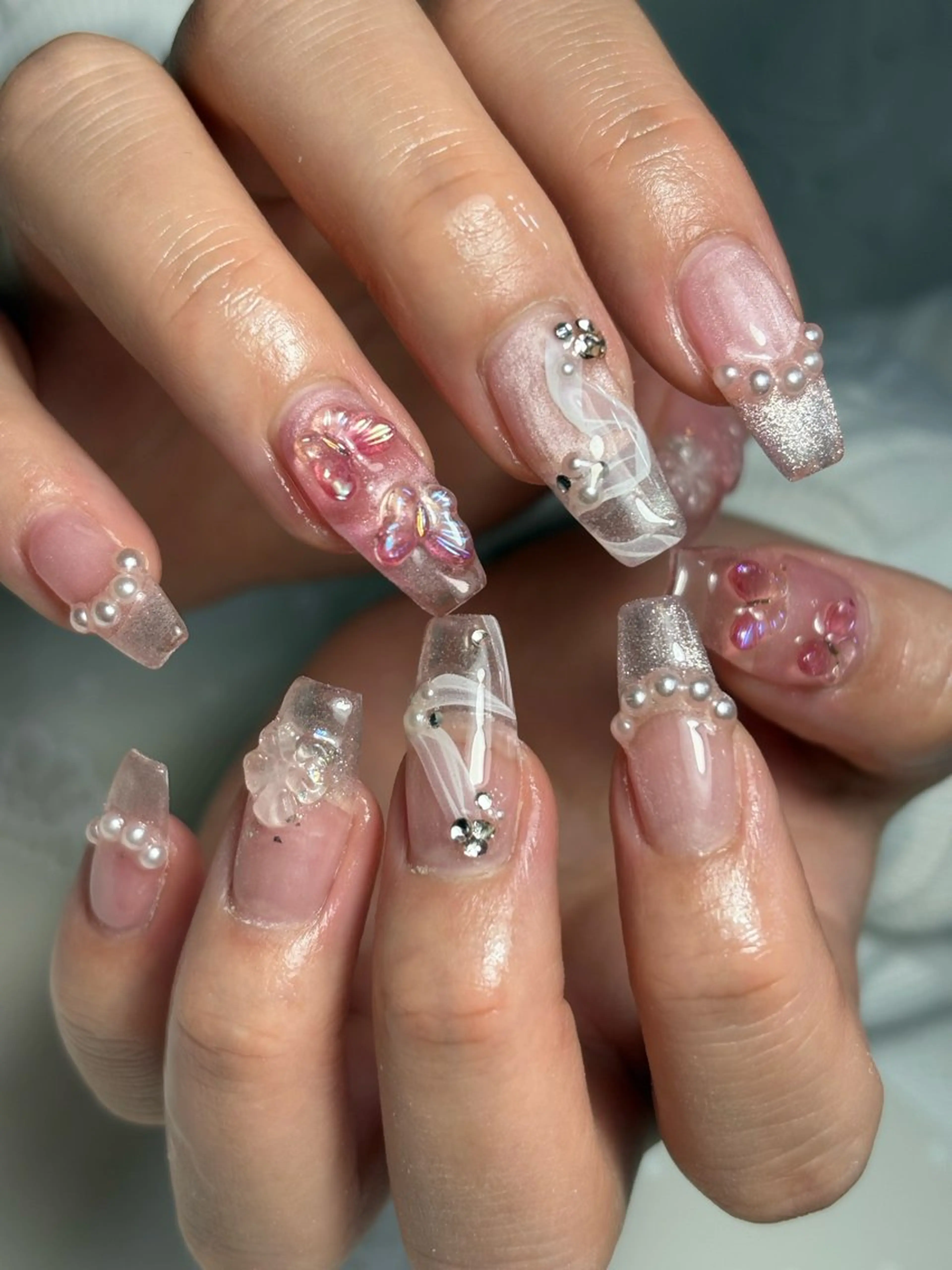 ネイル ハンドネイル フットネイル ✴︎ Delightのネイルデザイン