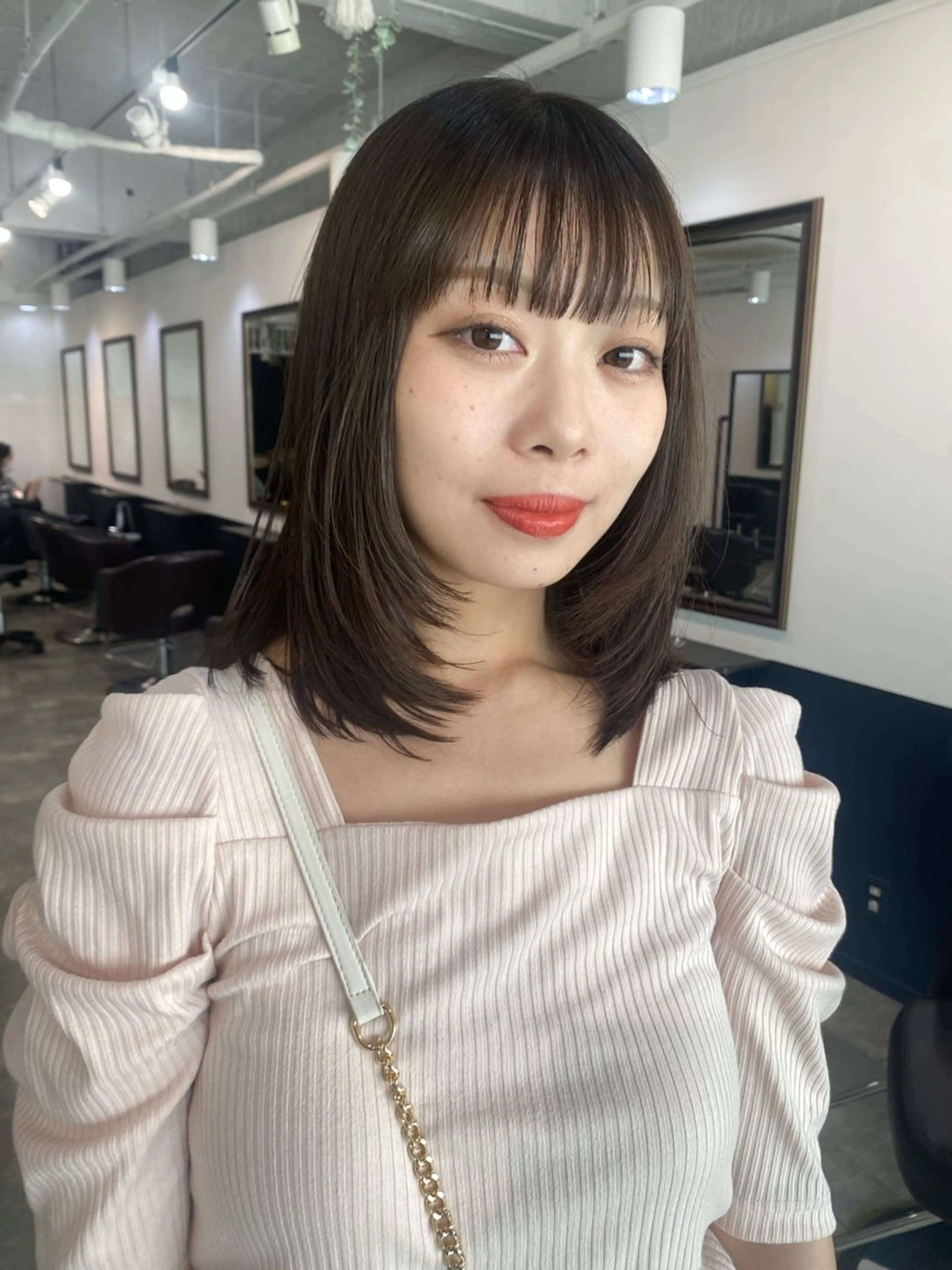 ミディアム ヘアカラー トリートメント ハッシュカット /レイヤー/大阪中津のヘアスタイル