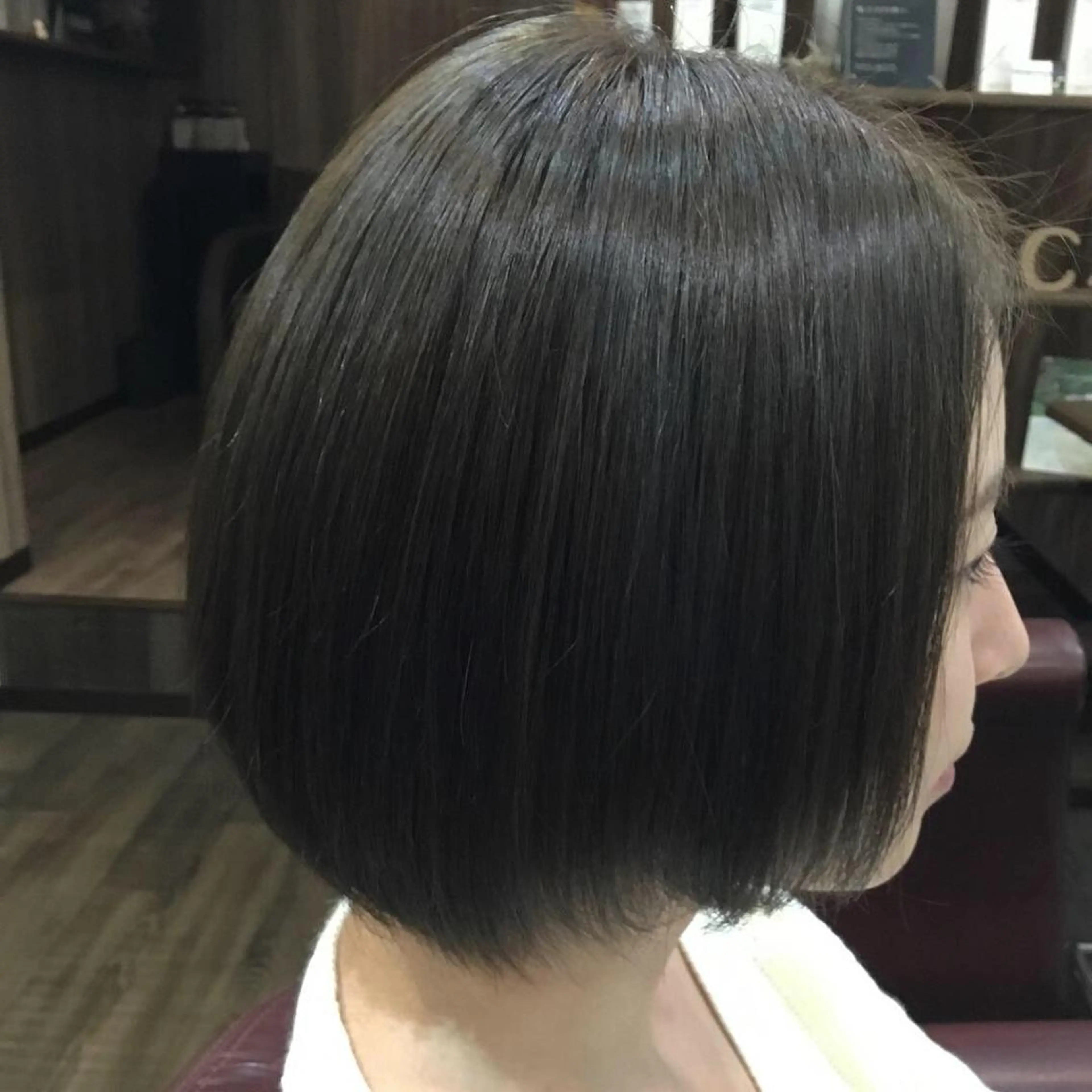 ショート カラー パーマ embrace エンブレイスのヘアスタイル