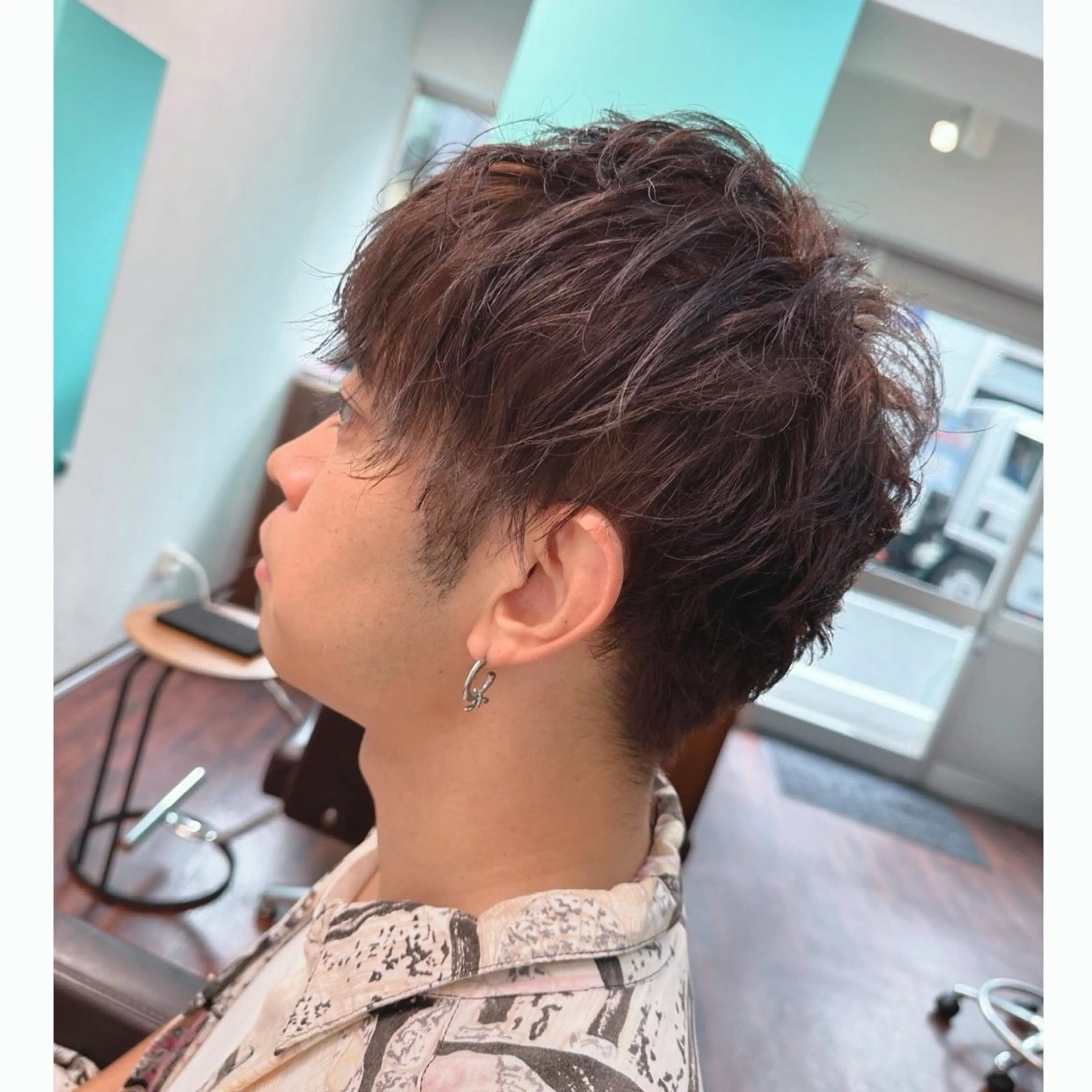 ショート カラー メンズ 三原 友美のヘアスタイル