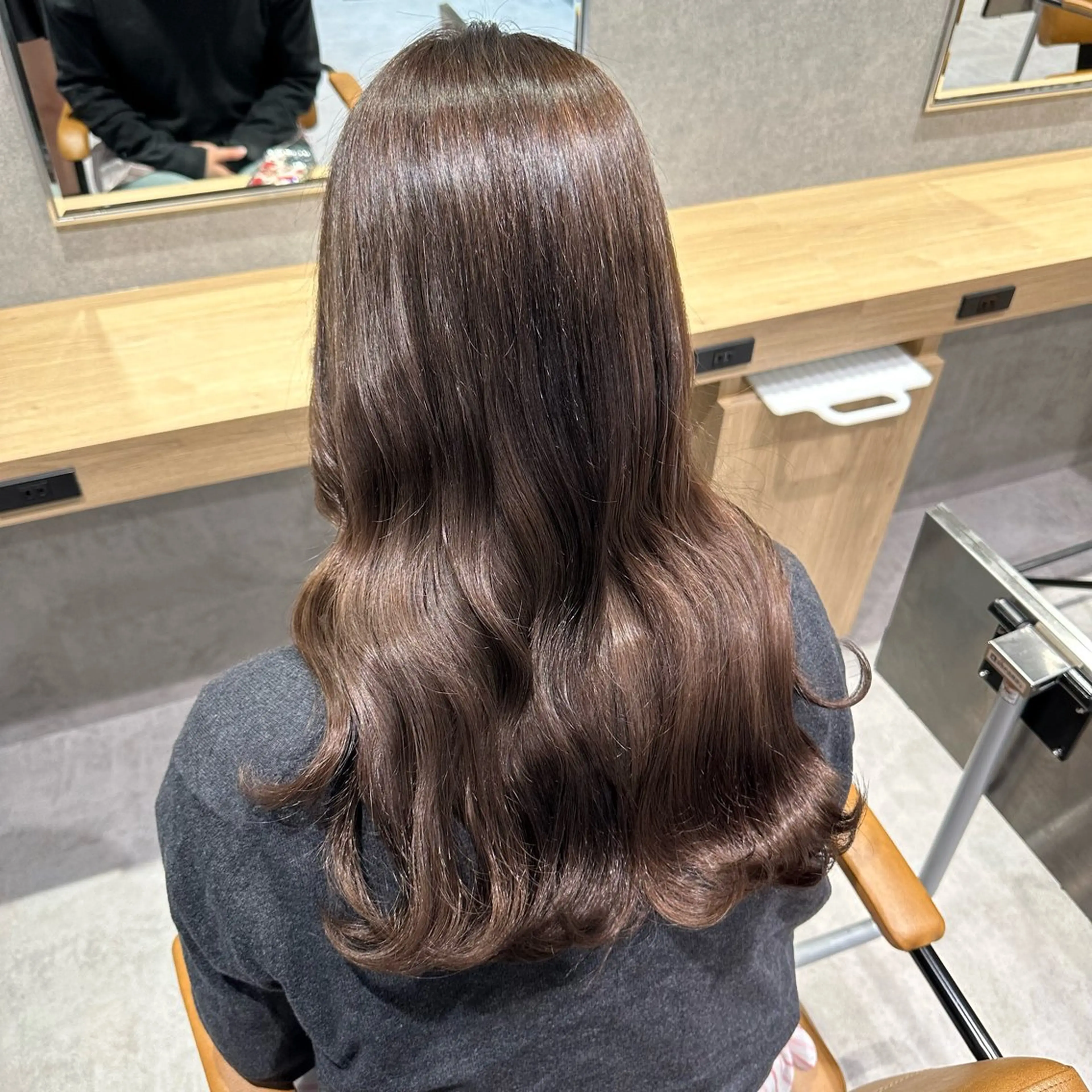 ロング カラー 🇰🇷韓国ヘア🍒 CHISATO‎🤍のヘアスタイル