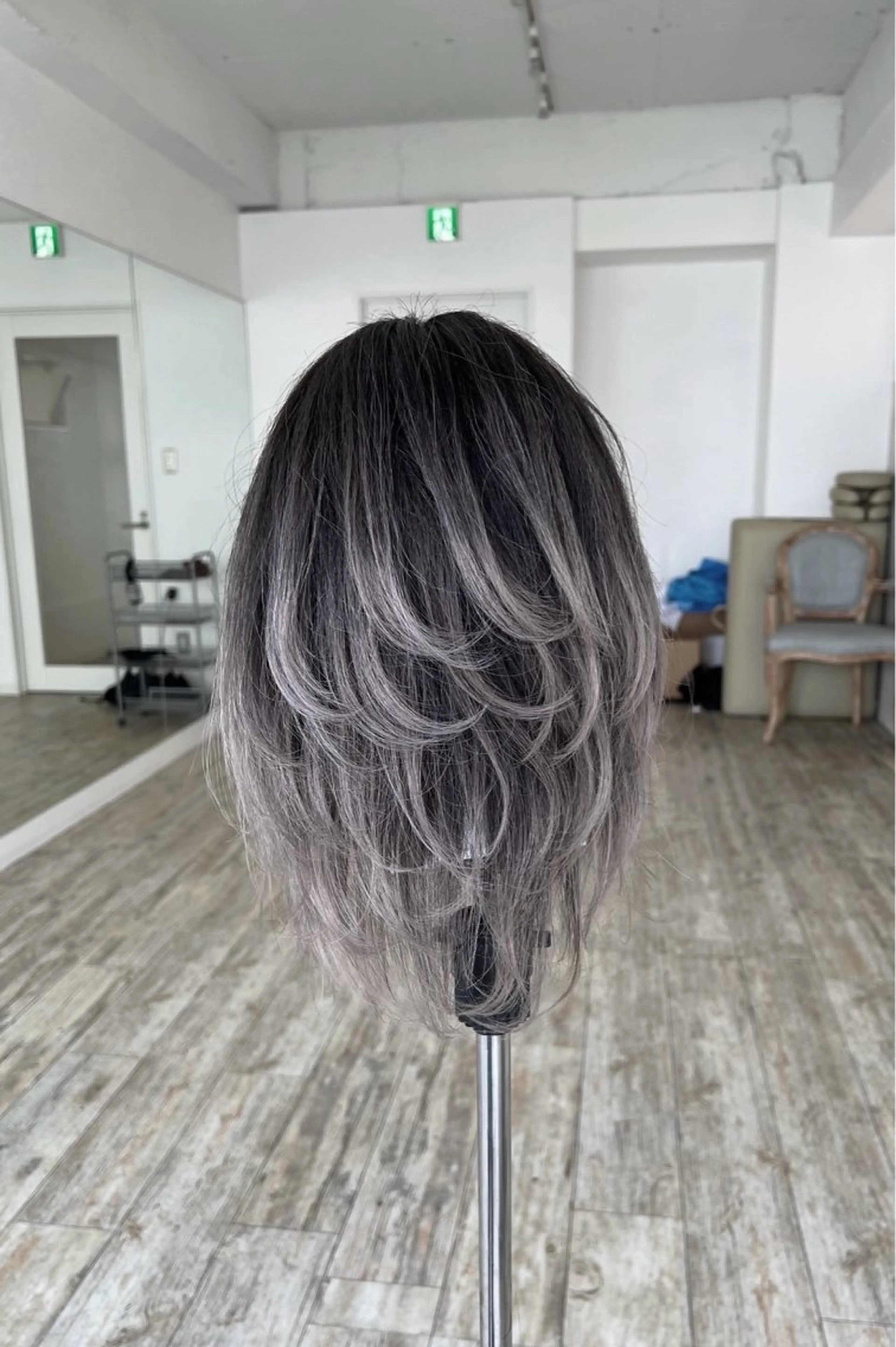 ミディアム カラー バレイヤージュ グレージュ レイヤーカット カット ヘアカラー トリートメント ROBIN所属・指名数No.1 /NAOYAのヘアスタイル