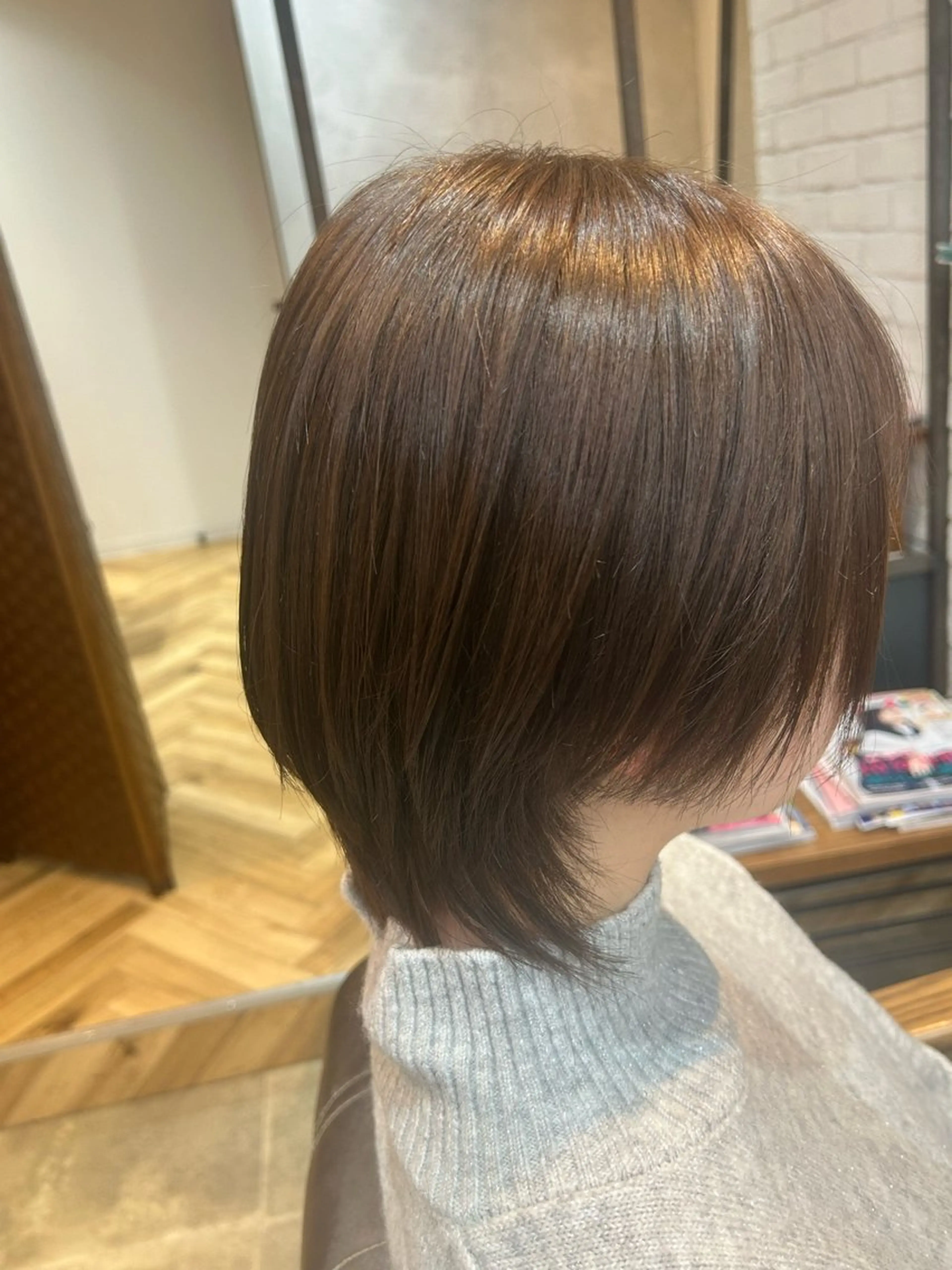 カラー グレージュ 冬爪 ゆかのヘアスタイル