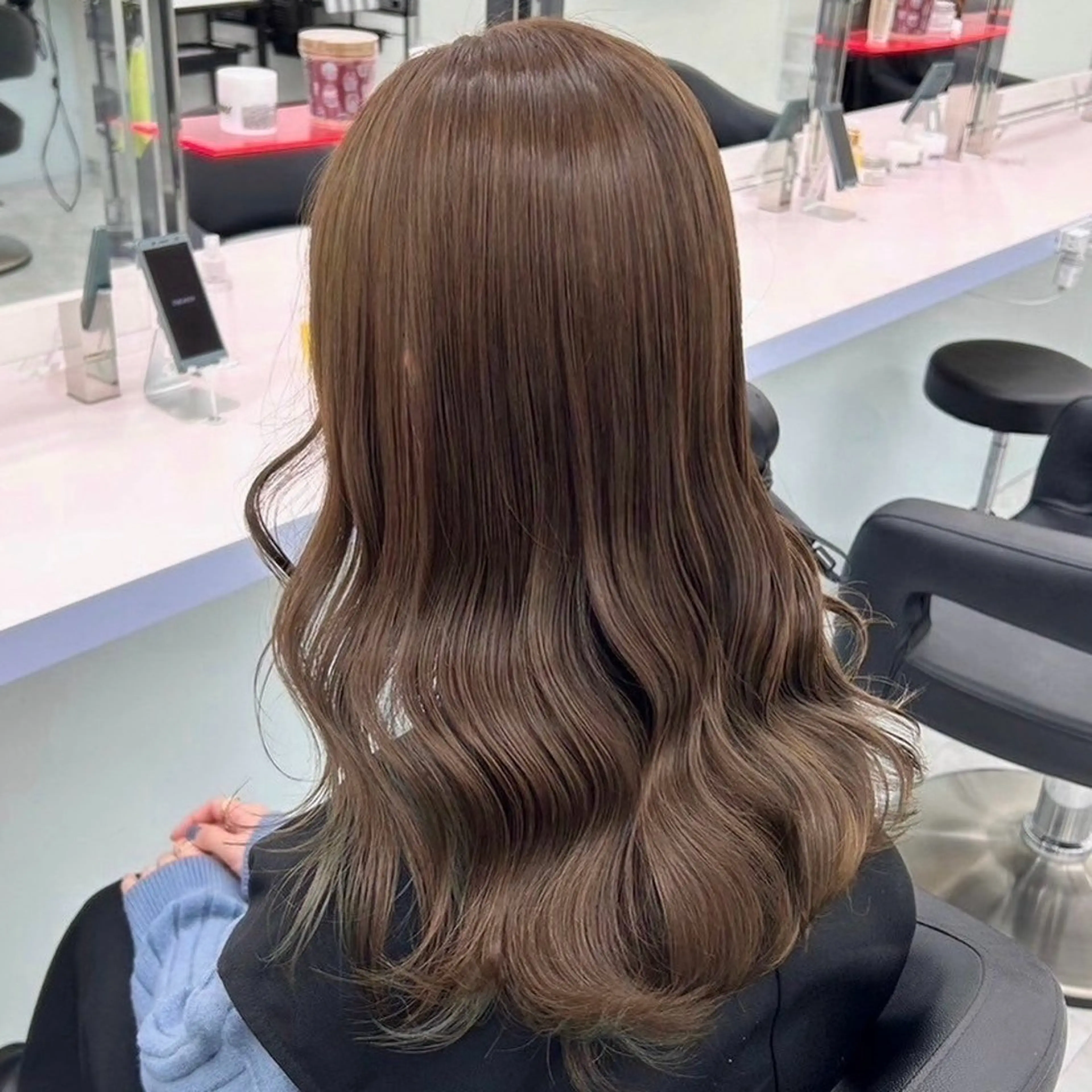 セミロング カラー 🎀🧁ダメージレス 艶髪カラー🧁🎀のヘアスタイル
