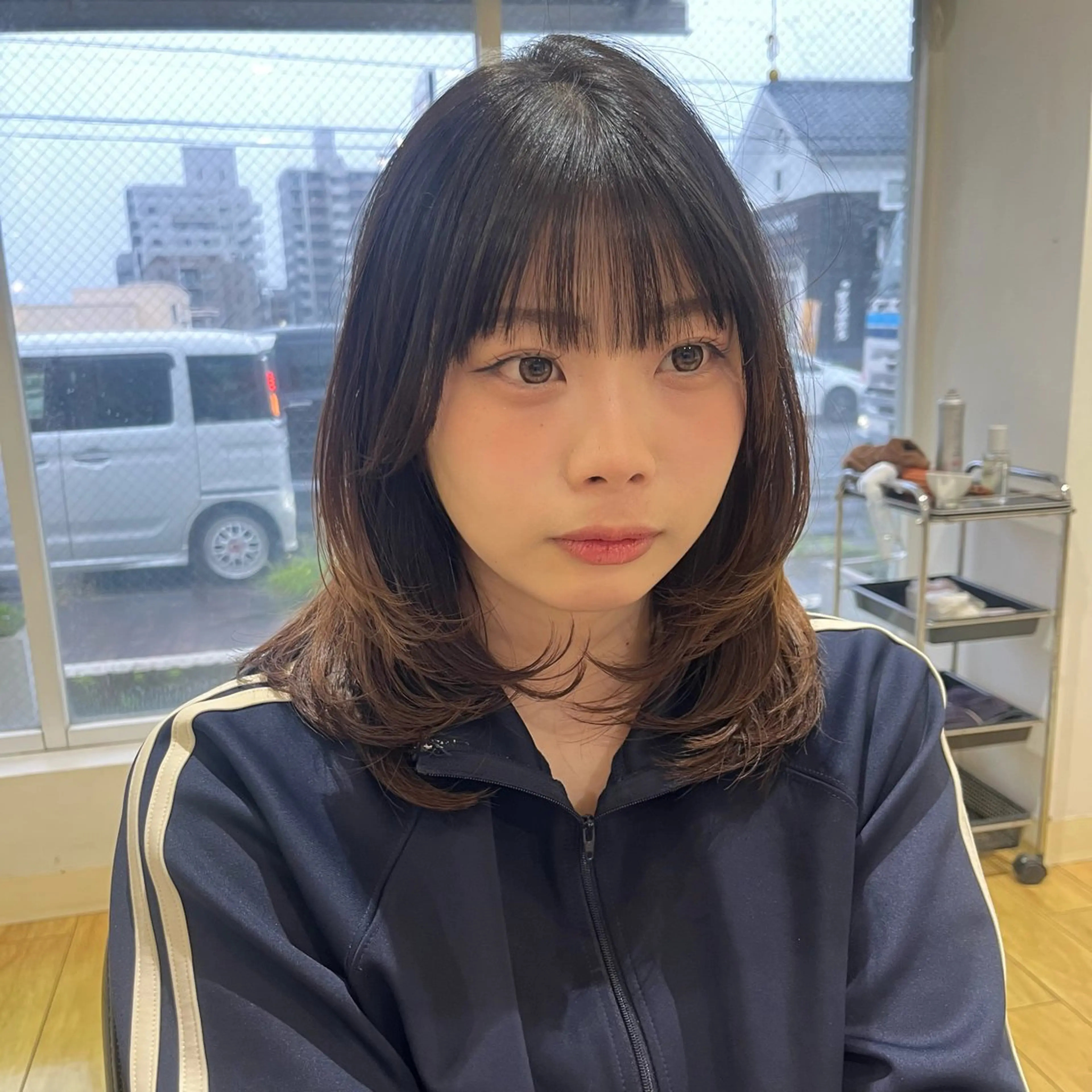 ミディアム レイヤーカット 宮成 佳歩のヘアスタイル