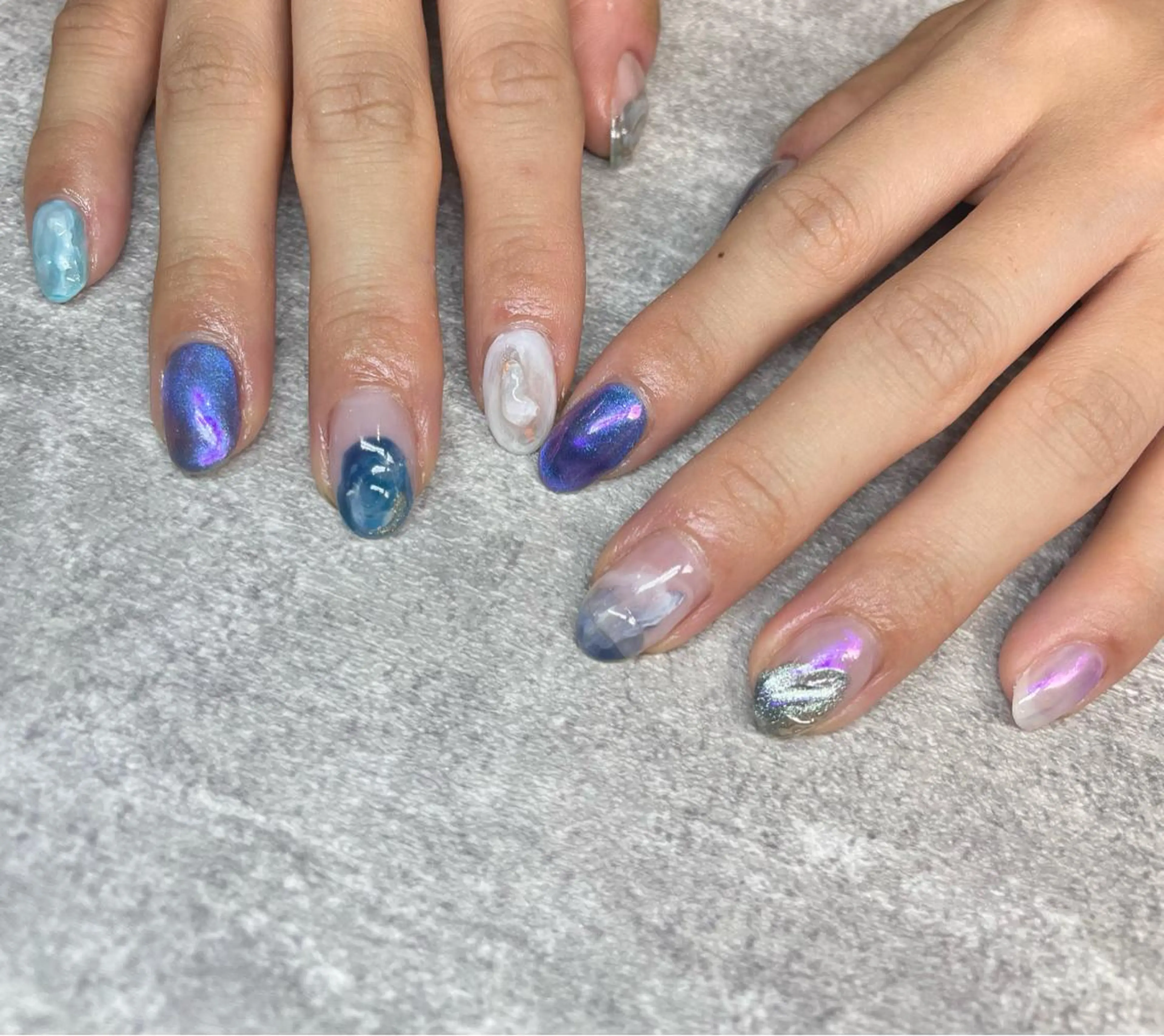 ネイル 持ち込み ハンドネイル フットネイル with hues AYAのネイルデザイン