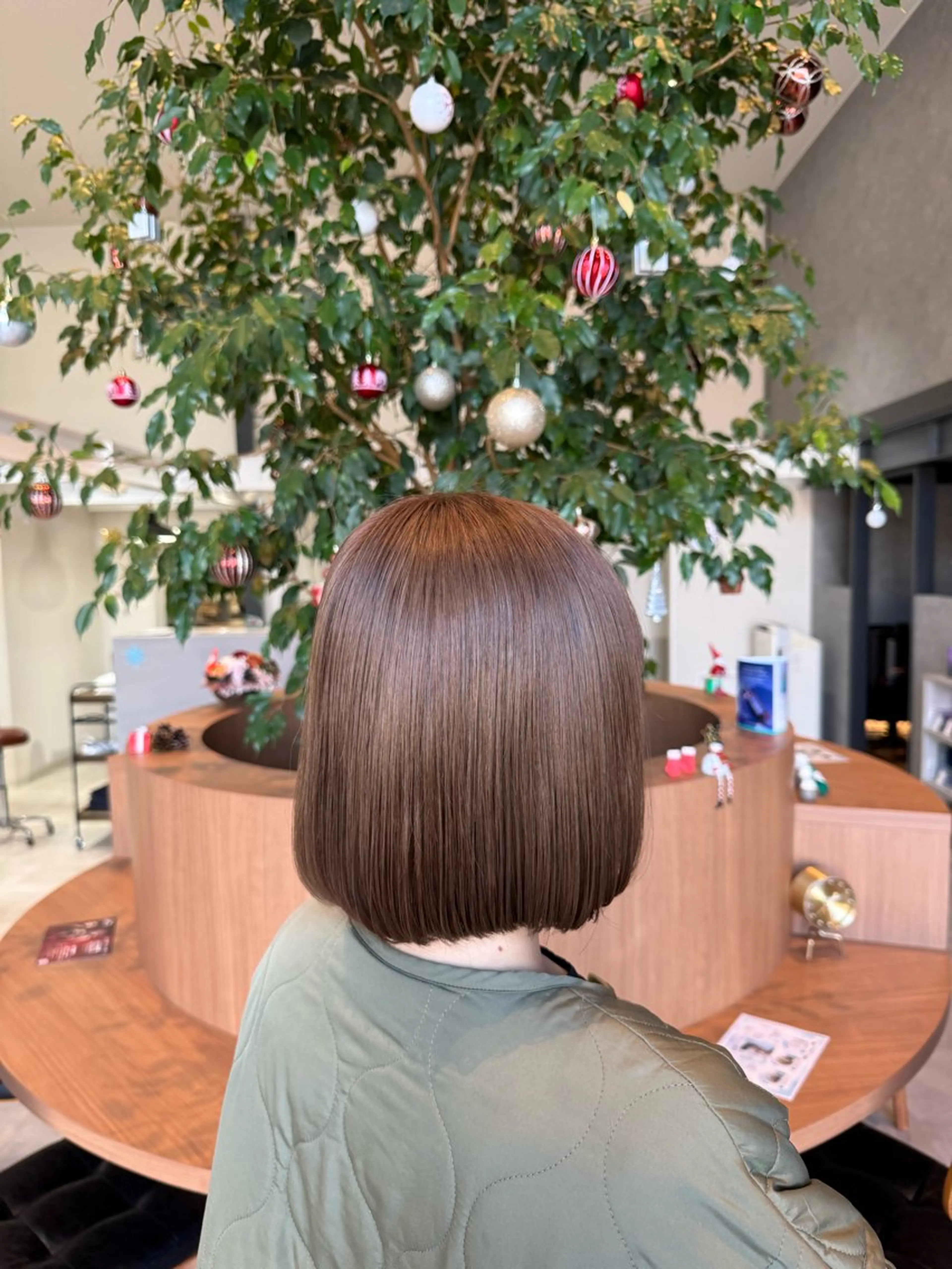 ショート ボブ ヘアカラー トリートメント ayaka |トレンドヘアのヘアスタイル