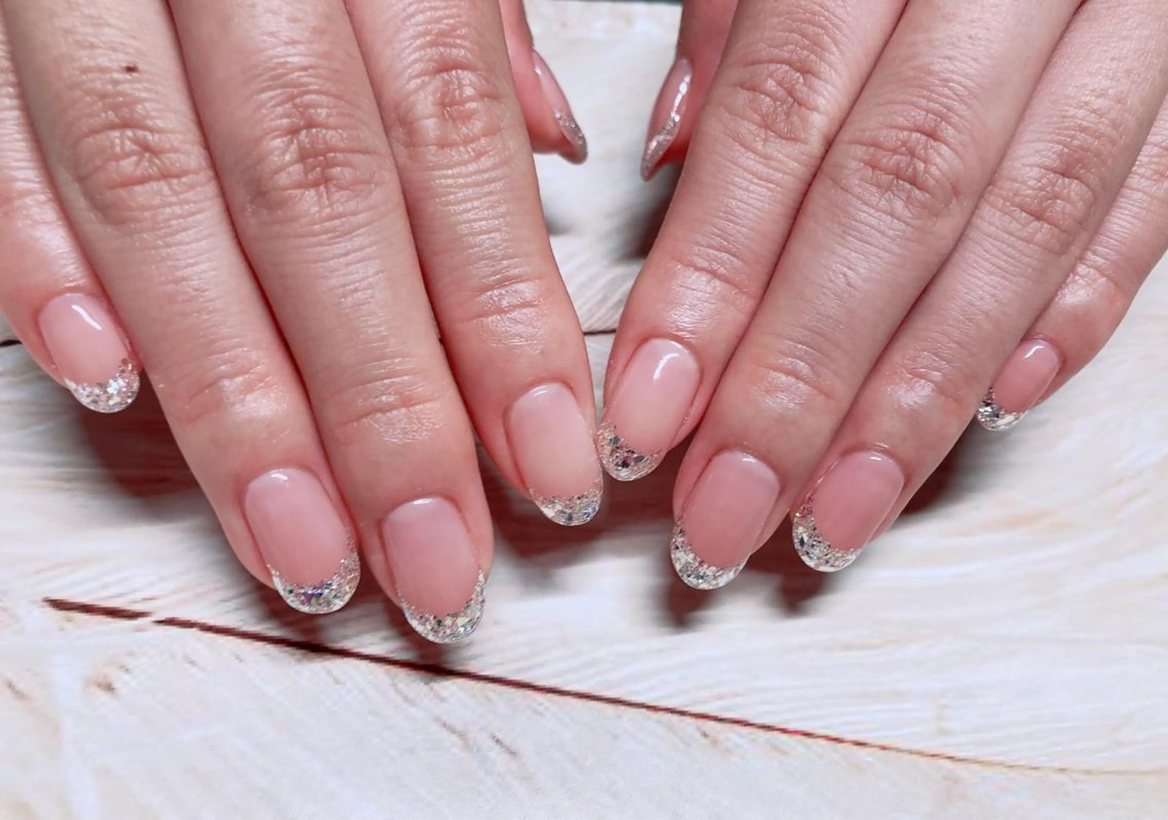 ネイル フレンチネイル ガラスフレンチ ハンドネイル nailist SATO【銀座】のネイルデザイン