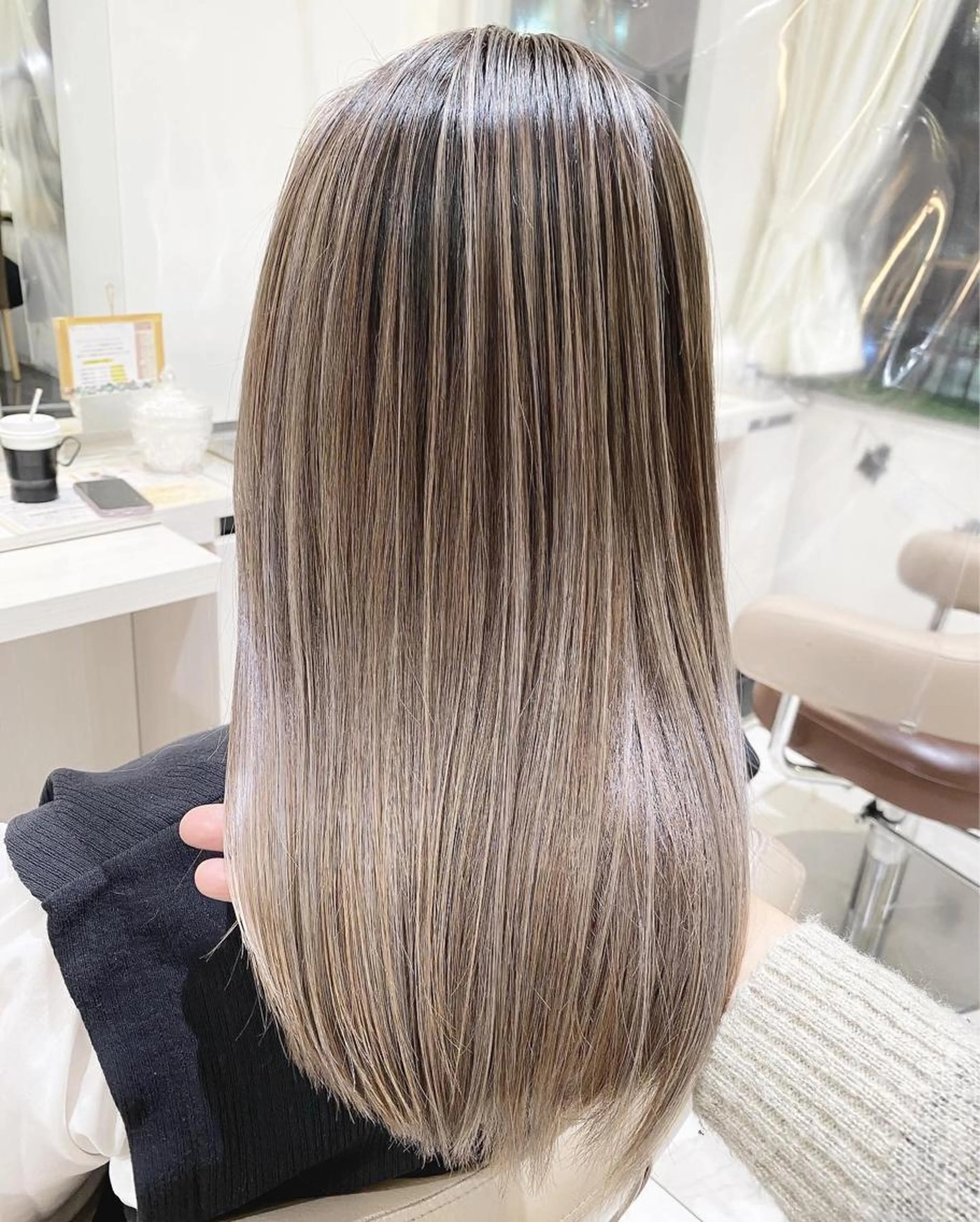 【バレイヤージュ✖️髪質改善】ブリーチなしバレイヤージュカラー＋髪質改善＋カットの写真