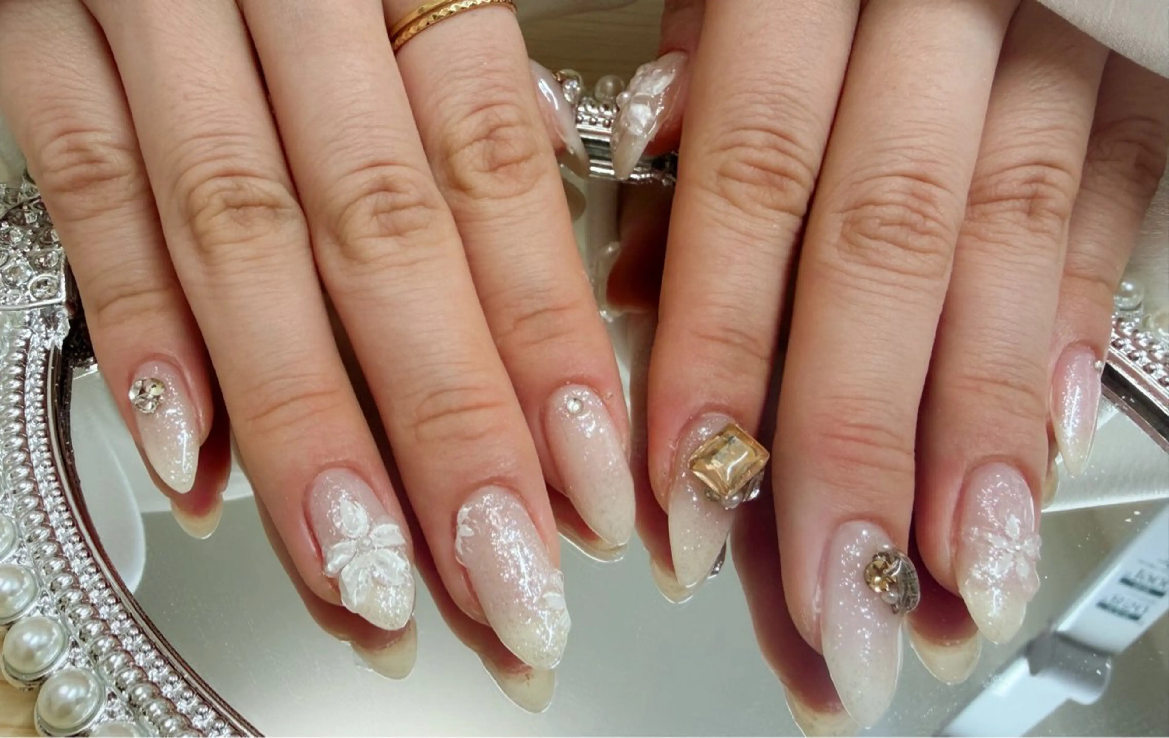 ネイル ハンドネイル IZUMI YUKIのネイルデザイン