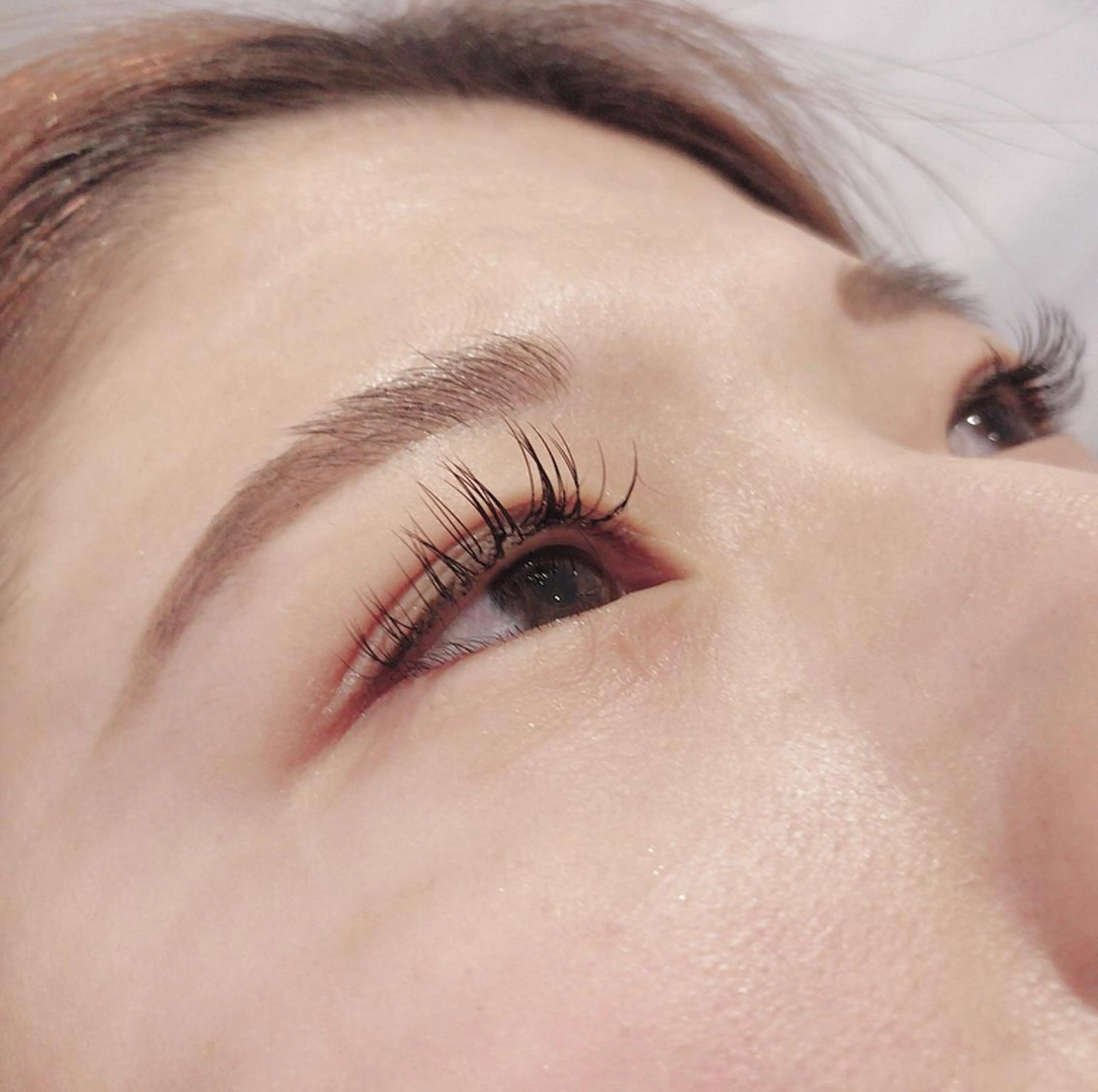 マツエク・マツパ 石渡このみ 🍊レイヤーカットのヘアスタイル